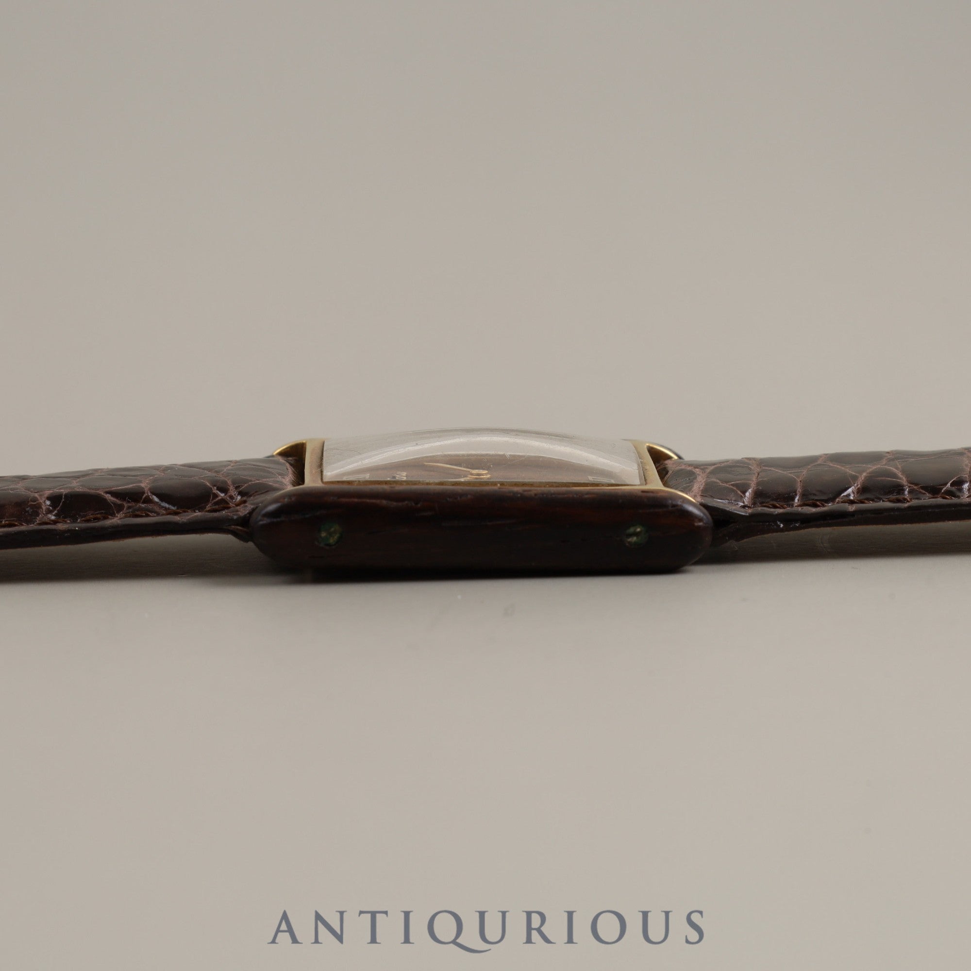 Cartier Organic Tank Wood 21611 Manual winding Cal.78-1 GP Leather Wood dial Made between 1975 and 1976 Limited to 3,000 pieces at Cartier boutiques