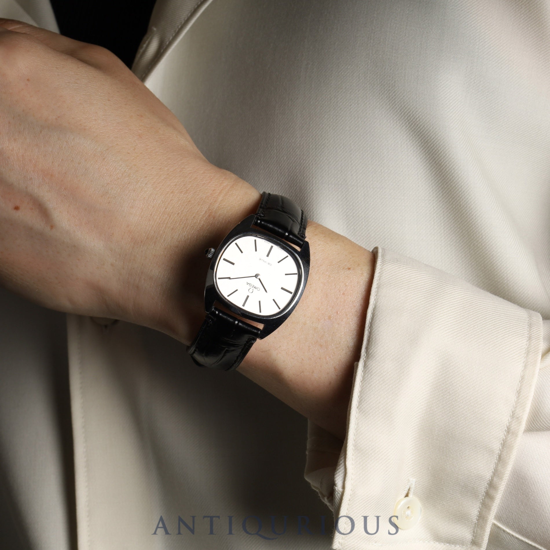 Omega De Ville 111.0132 Manual Winding Caliber 625 Stainless Steel Leather Strap with Genuine Stainless Steel Buckle, Silver Dial, Overhauled