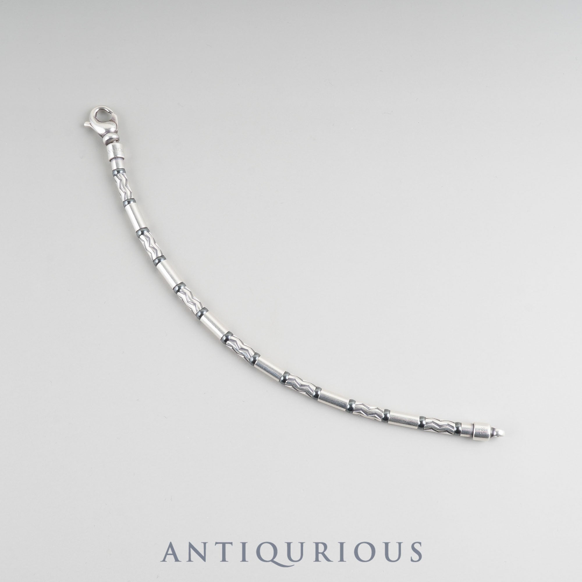 ティファニー ブレスレット アズテック ジグザグ スターリングシルバー ヘマタイト 箱 保存袋 カード(2002年)