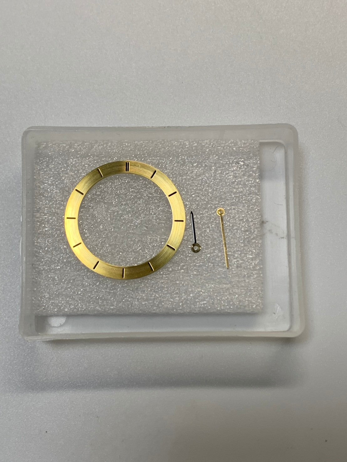ヴァシュロン・コンスタンタン スケルトン 33114 / 000J-0 手巻き Cal.1003/2 750YG 革 純正ピンバックル(750YG) スケルトン文字盤 箱 冊子 保証書(日付無記載)レザーケース タグ オーバーホール済み