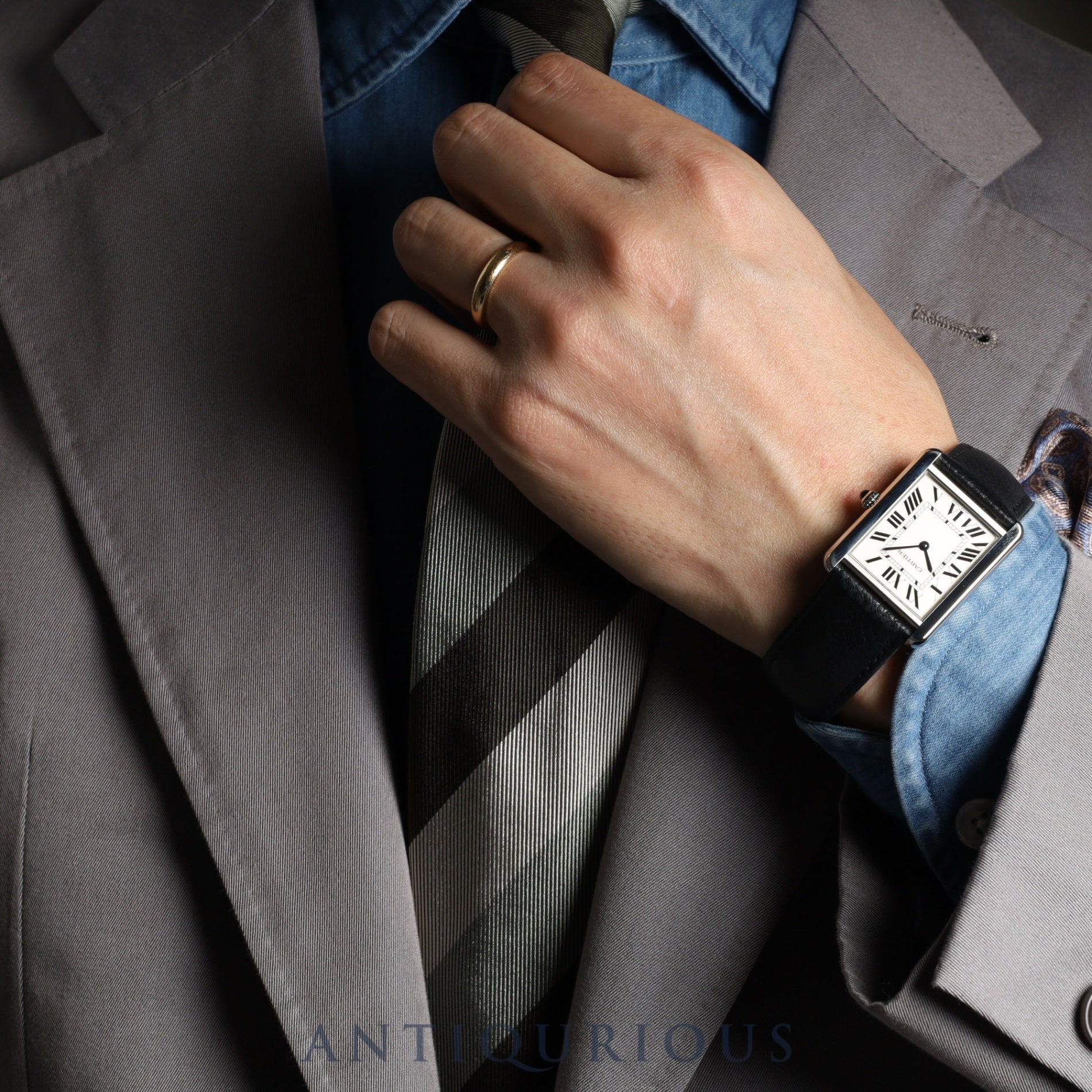 Cartier Tank Solo LM Quartz WSTA0028 / 3169 SS Leather Silver Dial Box Warranty (2019)