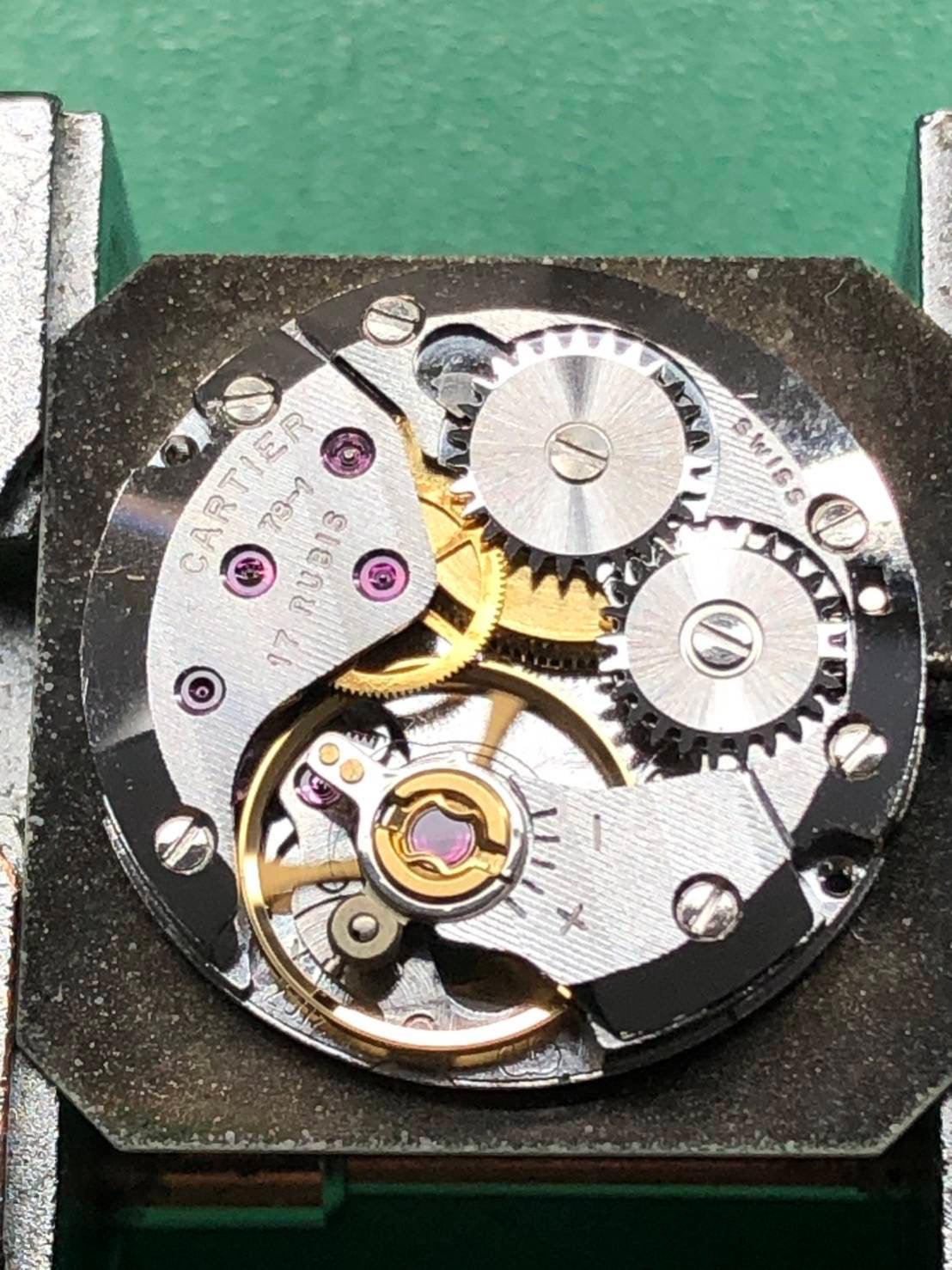 Cartier Santur LM White Dial YG Case