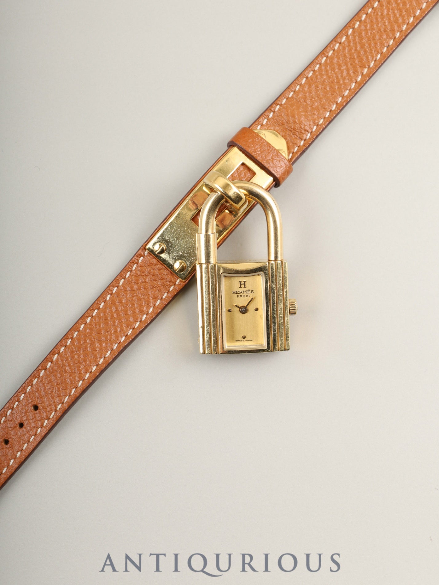 エルメス ケリーウォッチ KE1.210 クォーツ GP 純正革ベルト(D刻印:2019年) 純正尾錠(GP)シャンパン文字盤 箱 ケース 冊子 保証書(2022年) オーバーホール済み