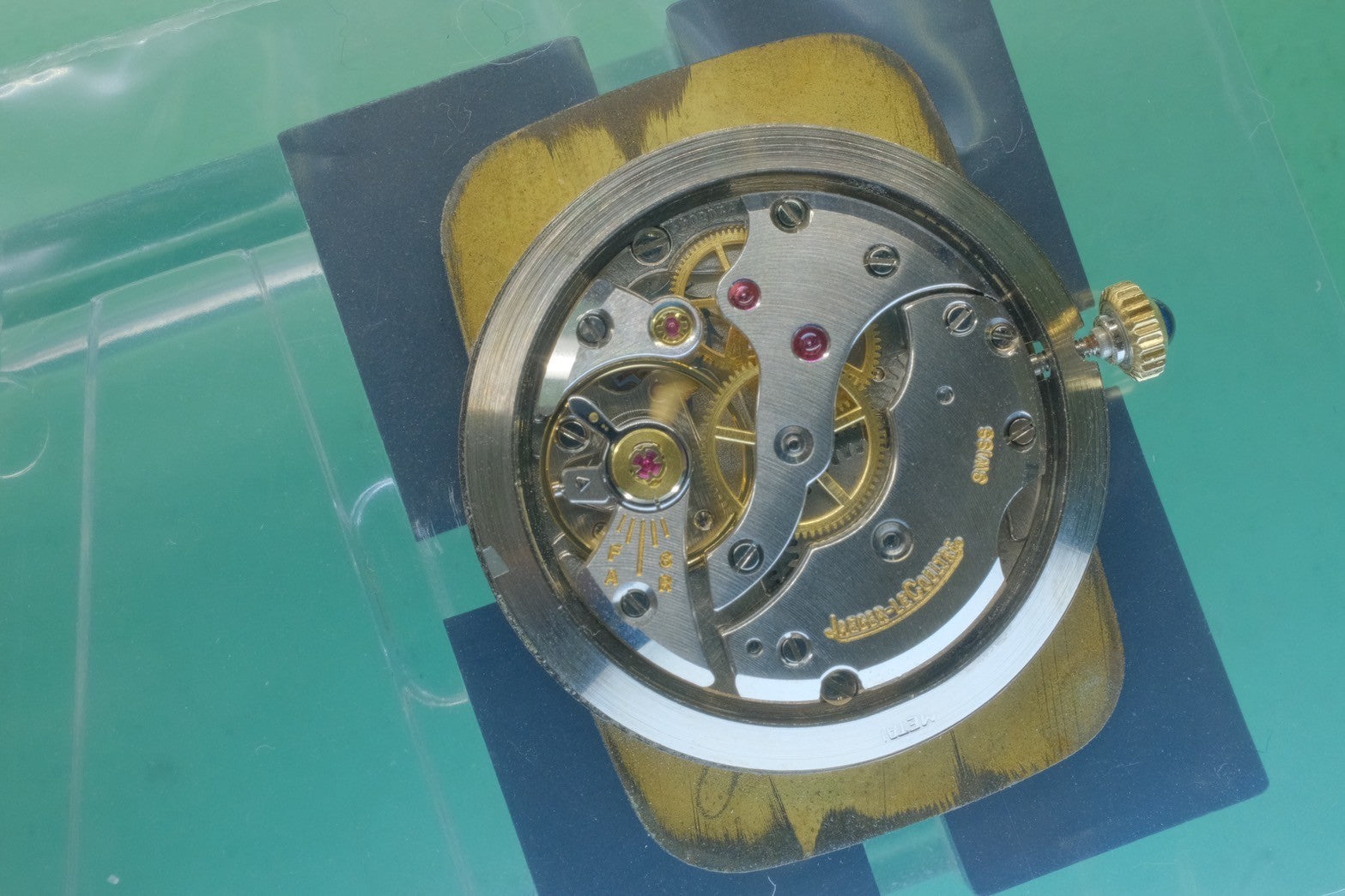 ジャガー・ルクルト レクタンギュラー ヴォーグ 904321 手巻き Cal.818/2 750YG 革 社外尾錠(GP) ブラック文字盤 オーバーホール済み