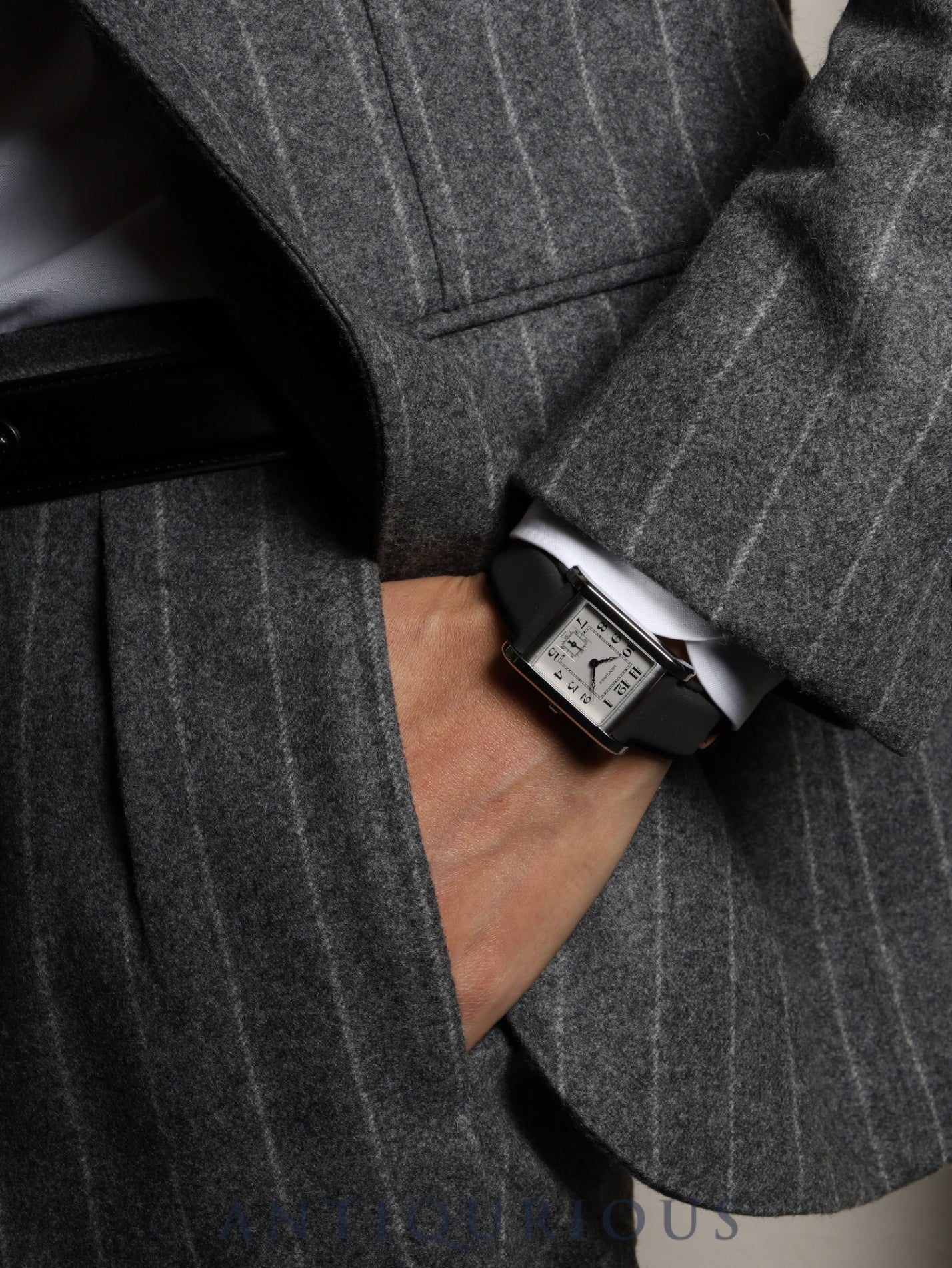 ロンジン ドルチェヴィータ L5.673.4 クォーツ Cal.980.163 SS 革 純正尾錠(SS)ホワイトアラビア文字盤 オーバーホール済み