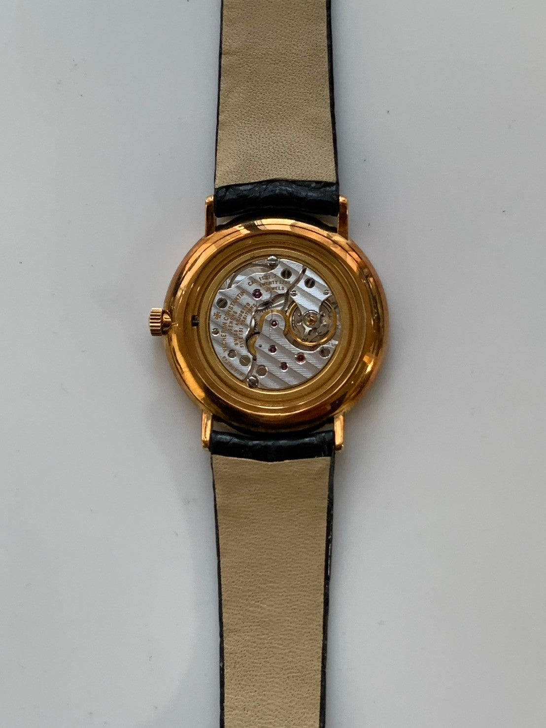 ヴァシュロン・コンスタンタン エッセンシャル 31039/1 手巻き Cal.1132.2 750 革 純正尾錠(750) シャンパン文字盤 オーバーホール済み
