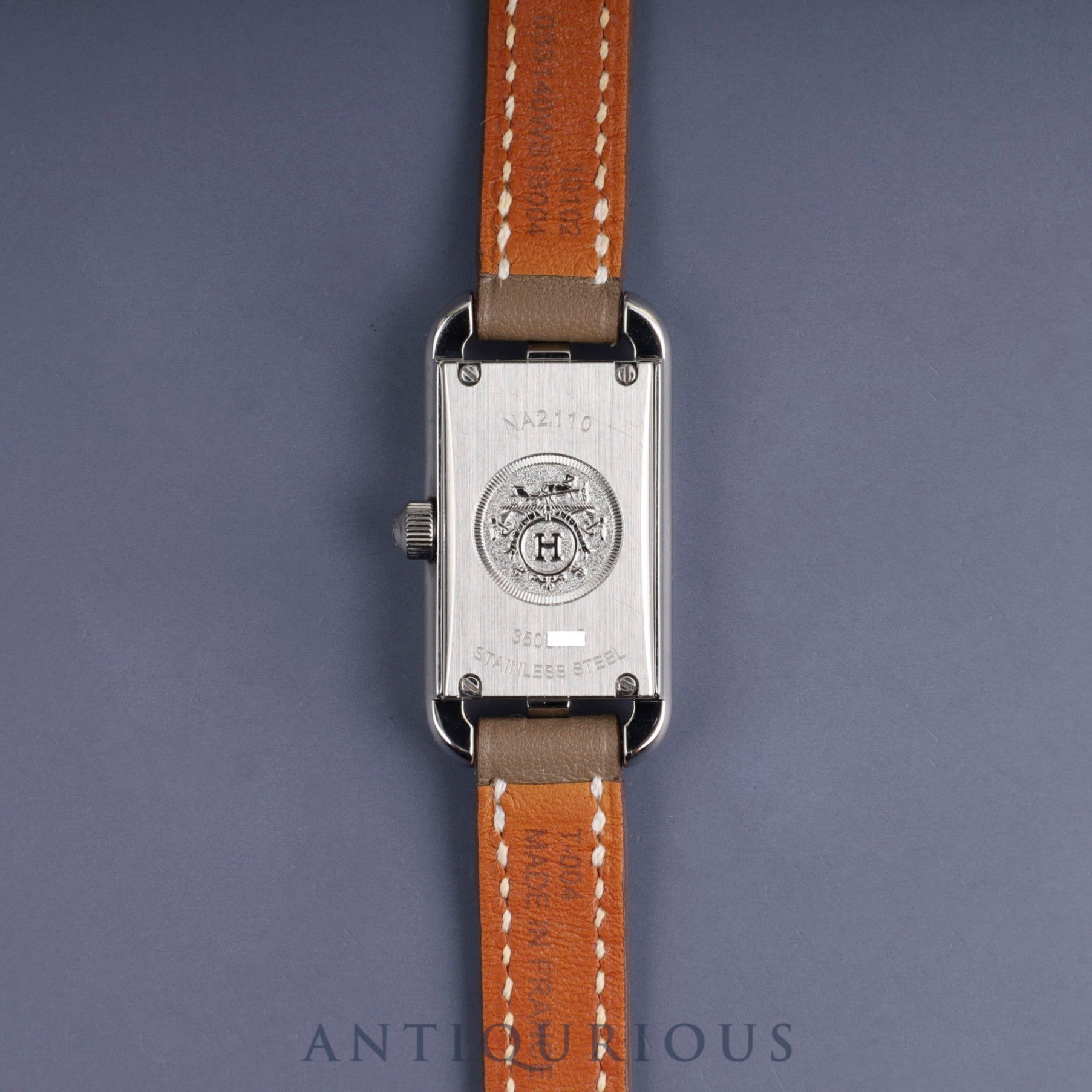Hermes Nantucket NA2.110.220 / WW18 Quartz Cal.280.002 SS Genuine leather strap (Z stamp: 2021) Genuine buckle (SS) Silver dial Box Booklet Warranty (2021) Overhauled