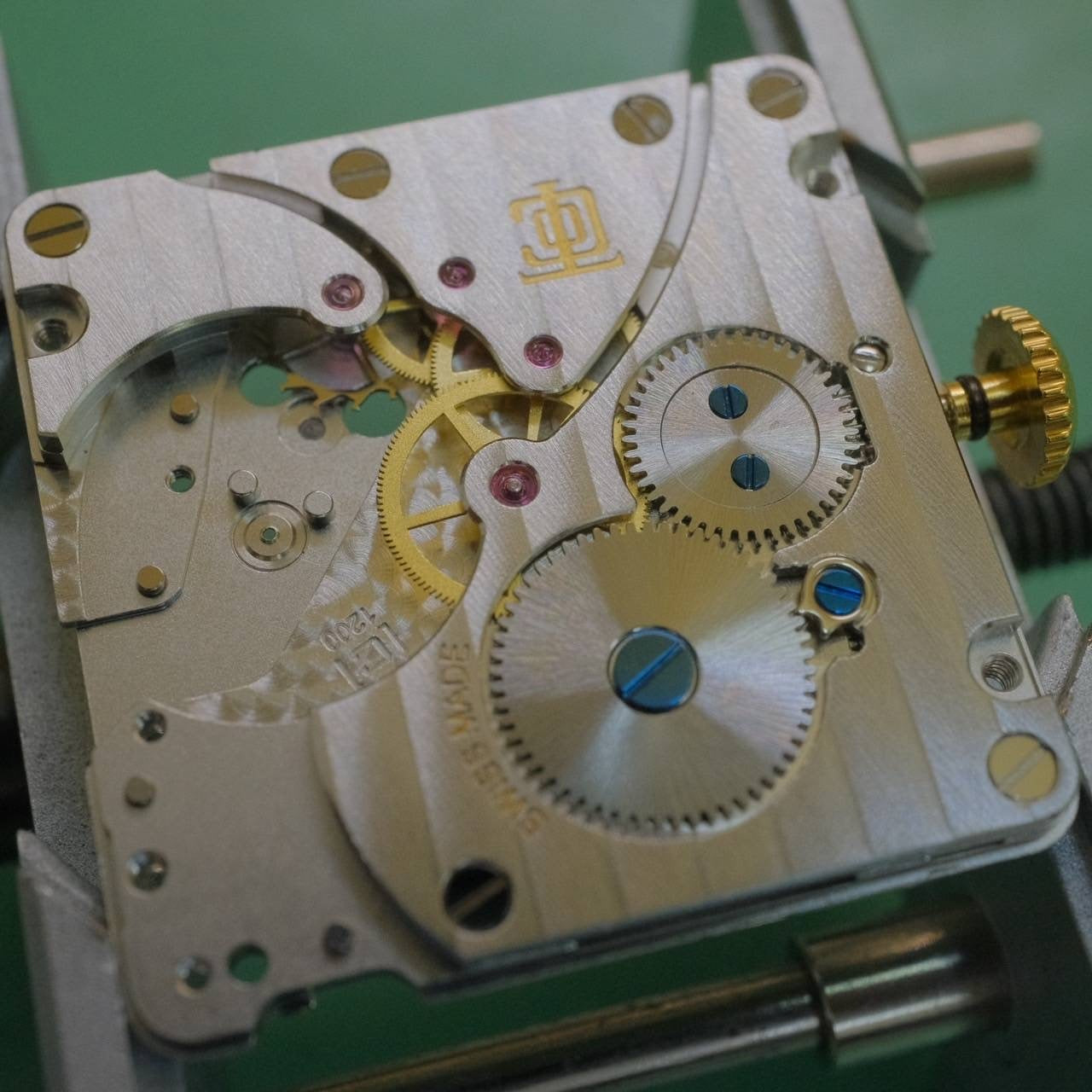 ティファニー スクエア 180TH ANNIVERSARY MODEL 限定180本 手巻き Cal.1200 YG 革 純正尾錠(750)シルバー文字盤