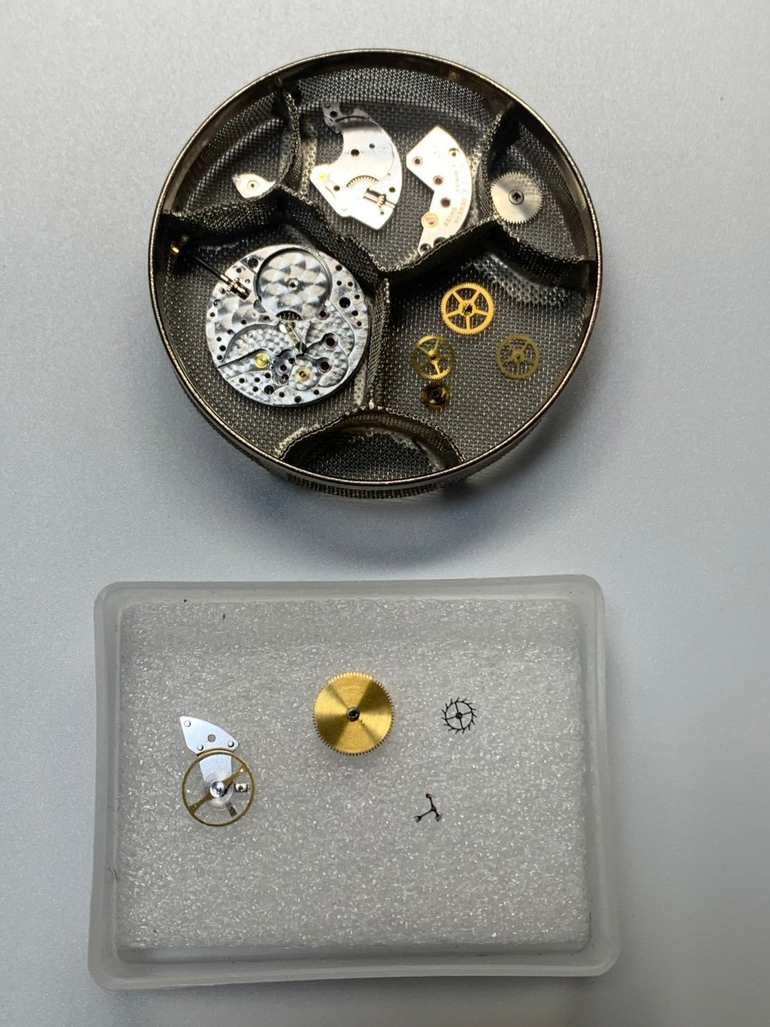 ロレックス チェリーニ 3806 手巻き Cal.1601 革 750YG 純正ピンバックル(GP) シャンパン文字盤 42番台(1975年)箱 冊子 オーバーホール済み
