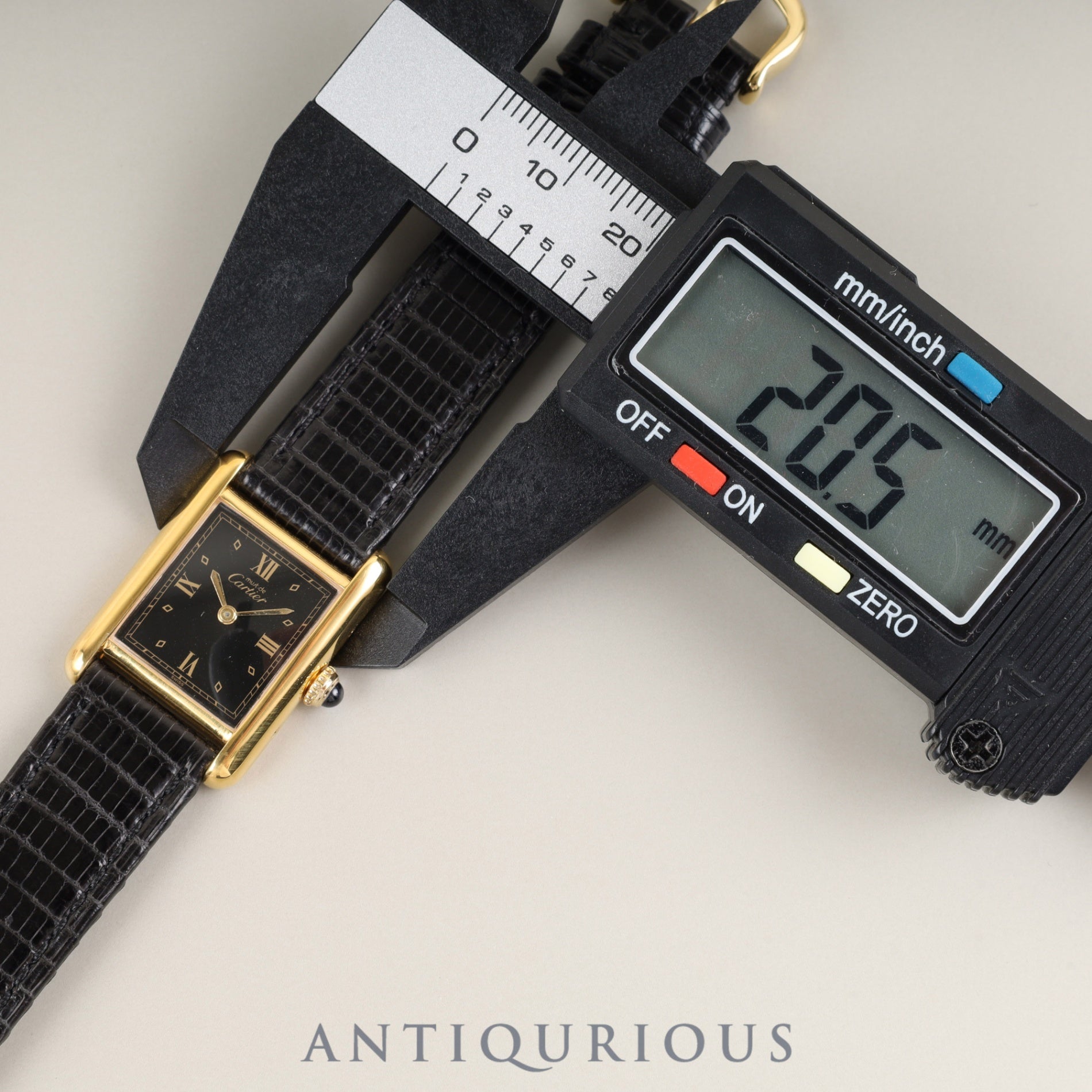 カルティエ マストタンク SM 5057001 クォーツ Cal.057 SV925 革 純正尾錠(GP) ブラック飛びローマン文字盤 1982年頃~1995年頃 オーバーホール済み 新品仕上げ済み