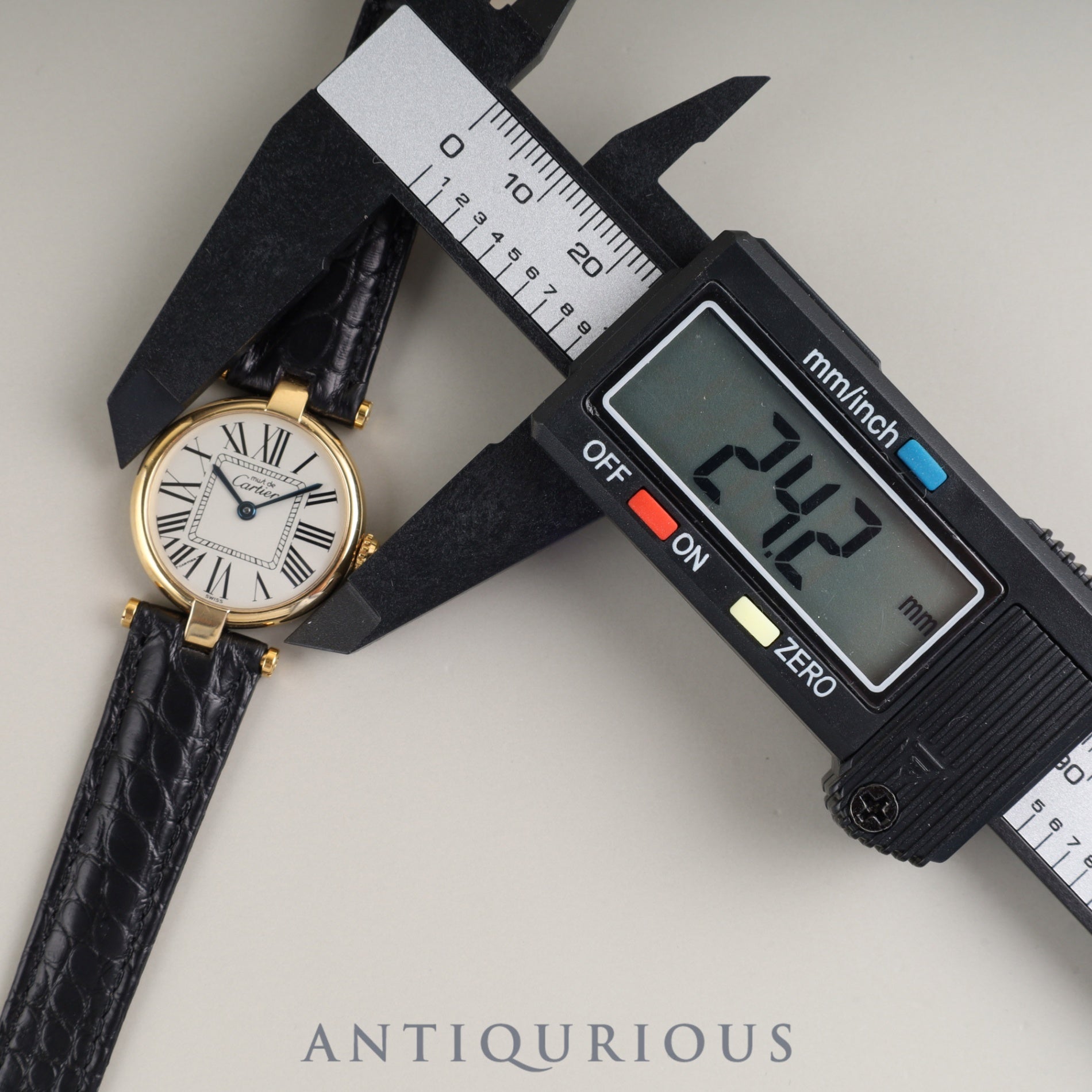 Cartier Must Vendôme VLC SM 590004 Quartz Caliber 90 SV925 Leather Watch with Genuine D-buckle (GP) Opalescent Dial Overhauled