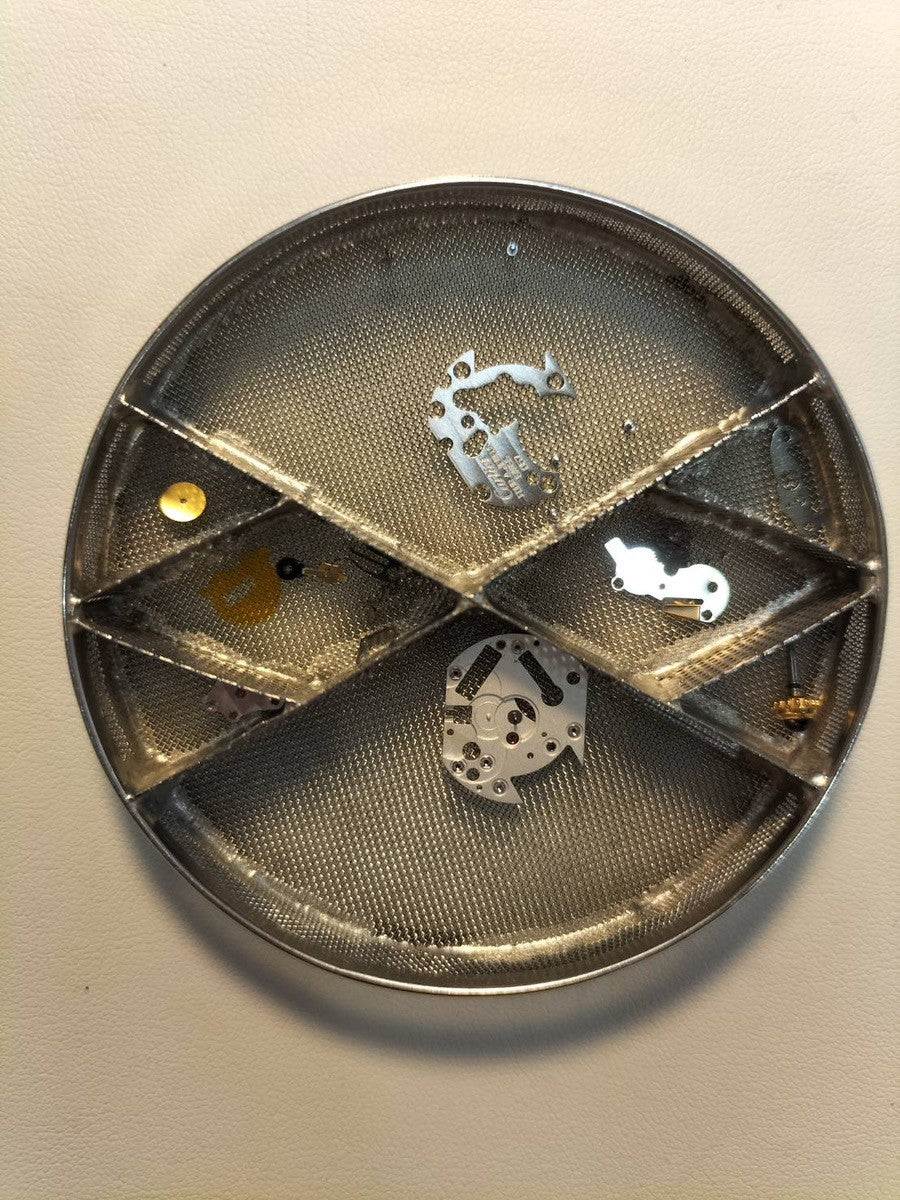 Cartier Must Tank SM 5057001 Quartz Cal. 057 SV925 Leather Genuine D-buckle (GP) Opalescent dial (SWISS markings) Box Warranty (1994) Complete service overhauled at a Cartier boutique on January 2, 2019