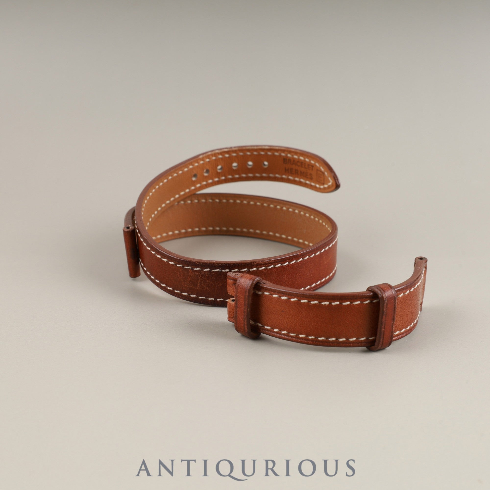 Hermès Cape Cod CC1-210 Quartz Caliber 976.001 Stainless Steel Leather Strap with Genuine Stainless Steel Buckle, Silver Dial, Box, Booklet, Warranty Card (2002), Genuine Leather Strap (2001, Signs of Use), Overhauled