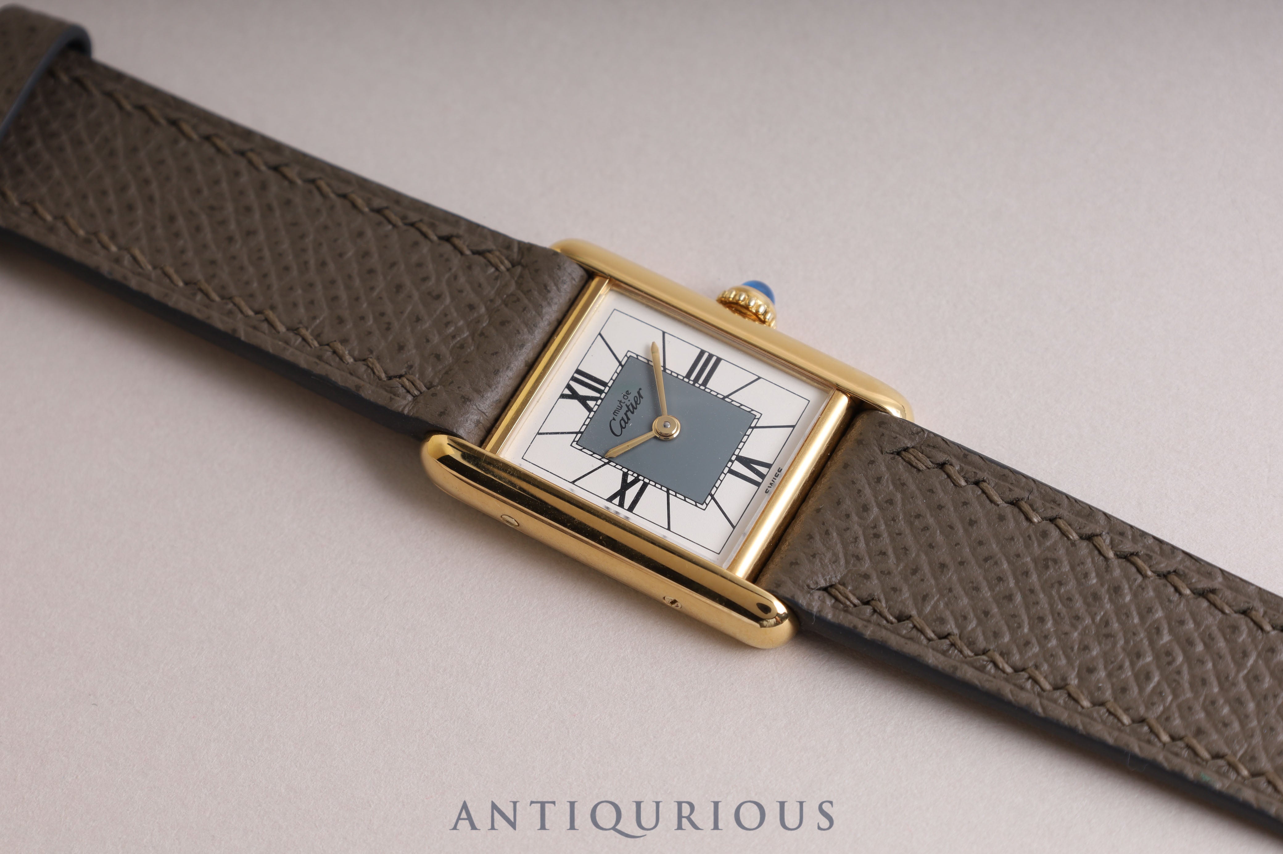 Cartier Must Tank SM QZ Center Gray Flying Roman Dial