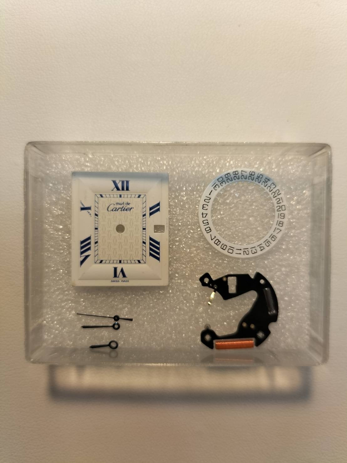 Cartier Must Tank GM (XL) W1014154 / 2414 Quartz Caliber 687 SV925 Leather Strap with Genuine Stainless Steel Buckle White Roman Dial (SWISS MADE) Circa 1990-2004 Overhauled