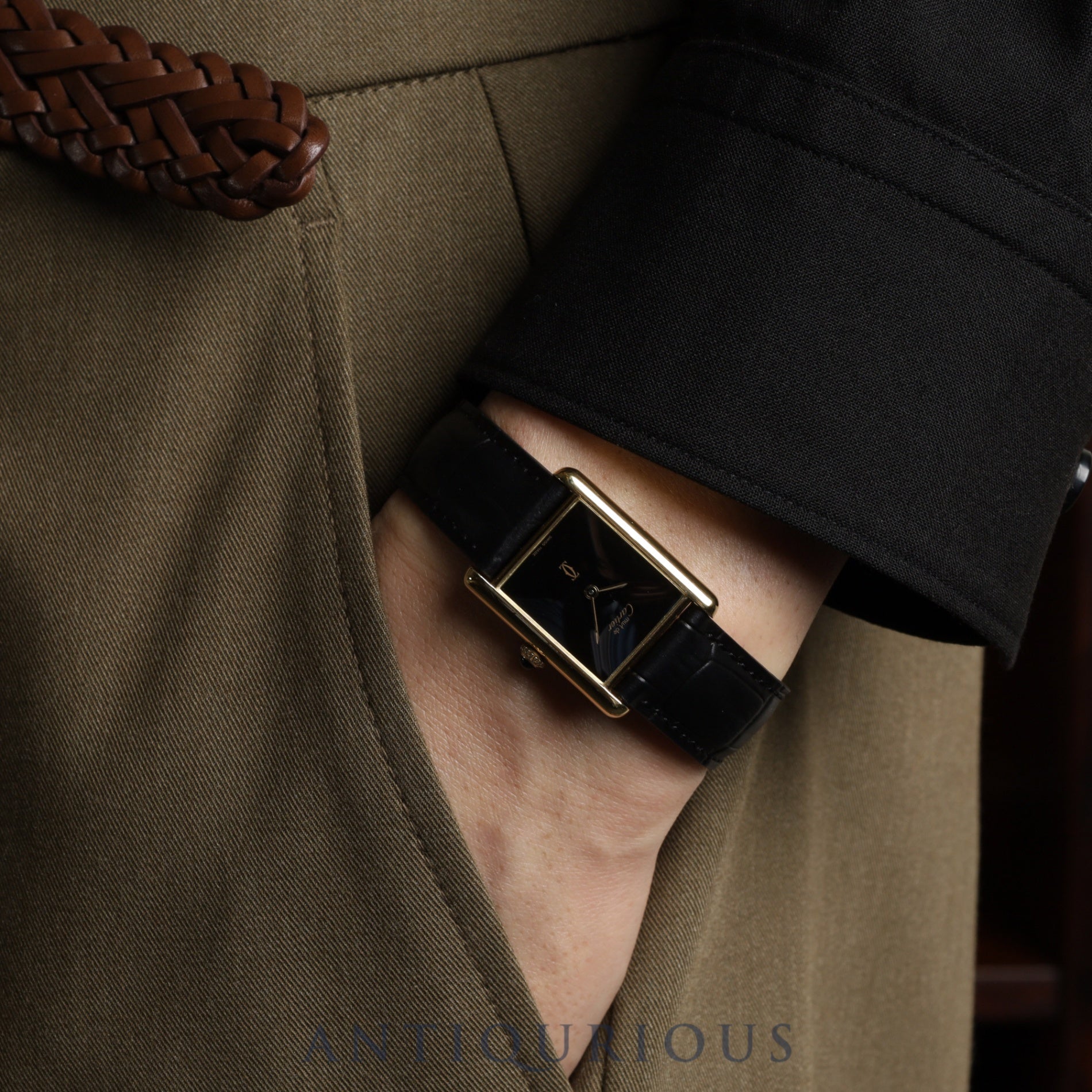 Cartier Must Tank LM, manual winding, Cal. 78-1, SV925, leather, genuine D-buckle (GP), black onyx dial, complete service (full maintenance) completed at a Cartier boutique.