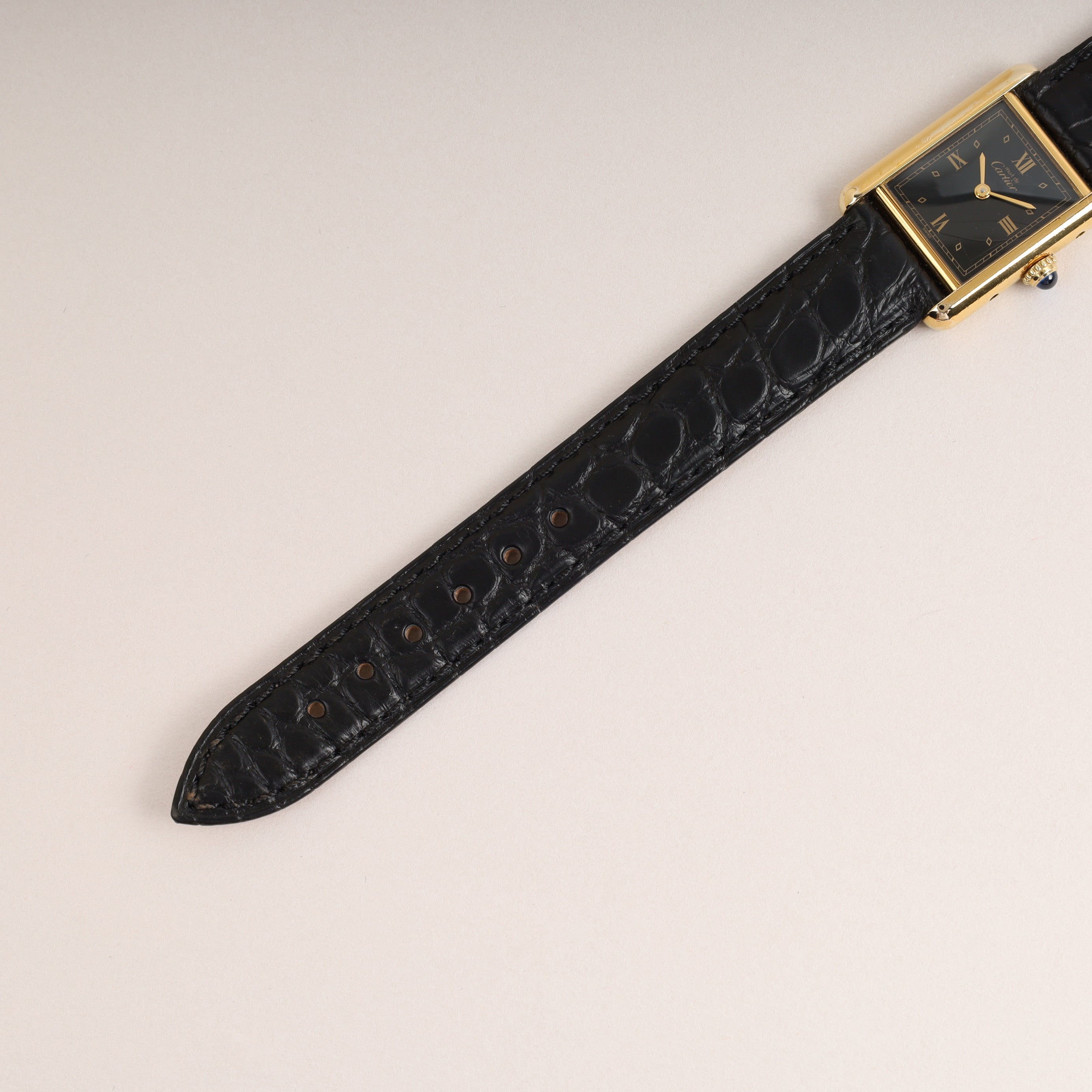 カルティエ マストタンク SM QZ ブラック飛びローマン文字盤