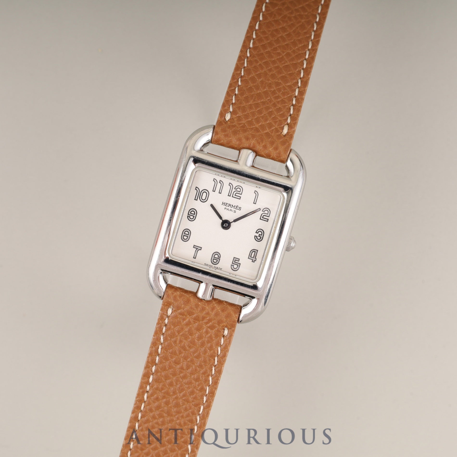 エルメス ケープコッド CC1.210 クォーツ Cal.976.001 SS 革 純正尾錠(SS) シルバー文字盤 箱 冊子 保証書(2003年)純正革ベルト(□G刻:2003年、使用感あり)オーバーホール済み