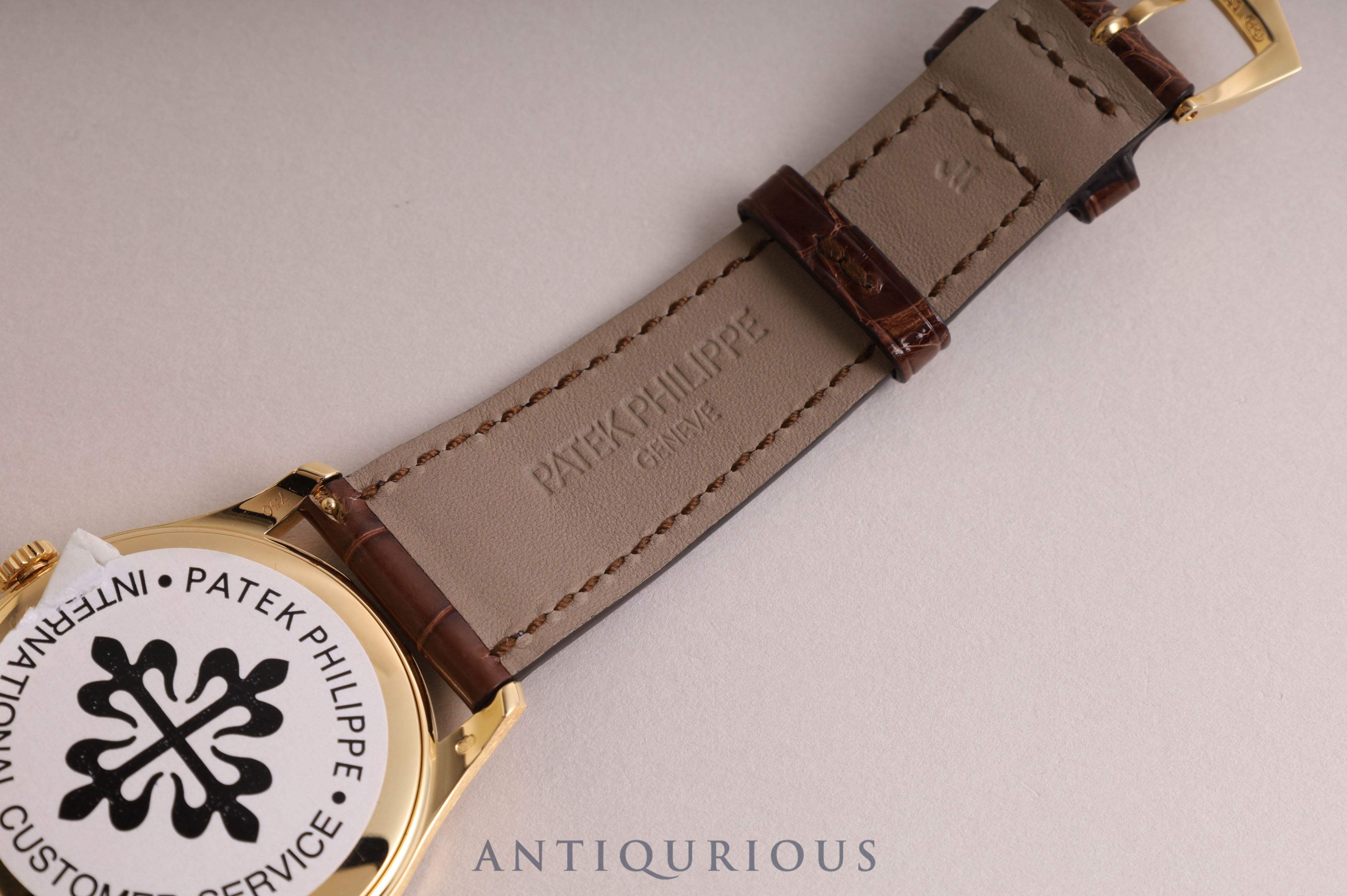 Patek Philippe Calatrava 5196J-001