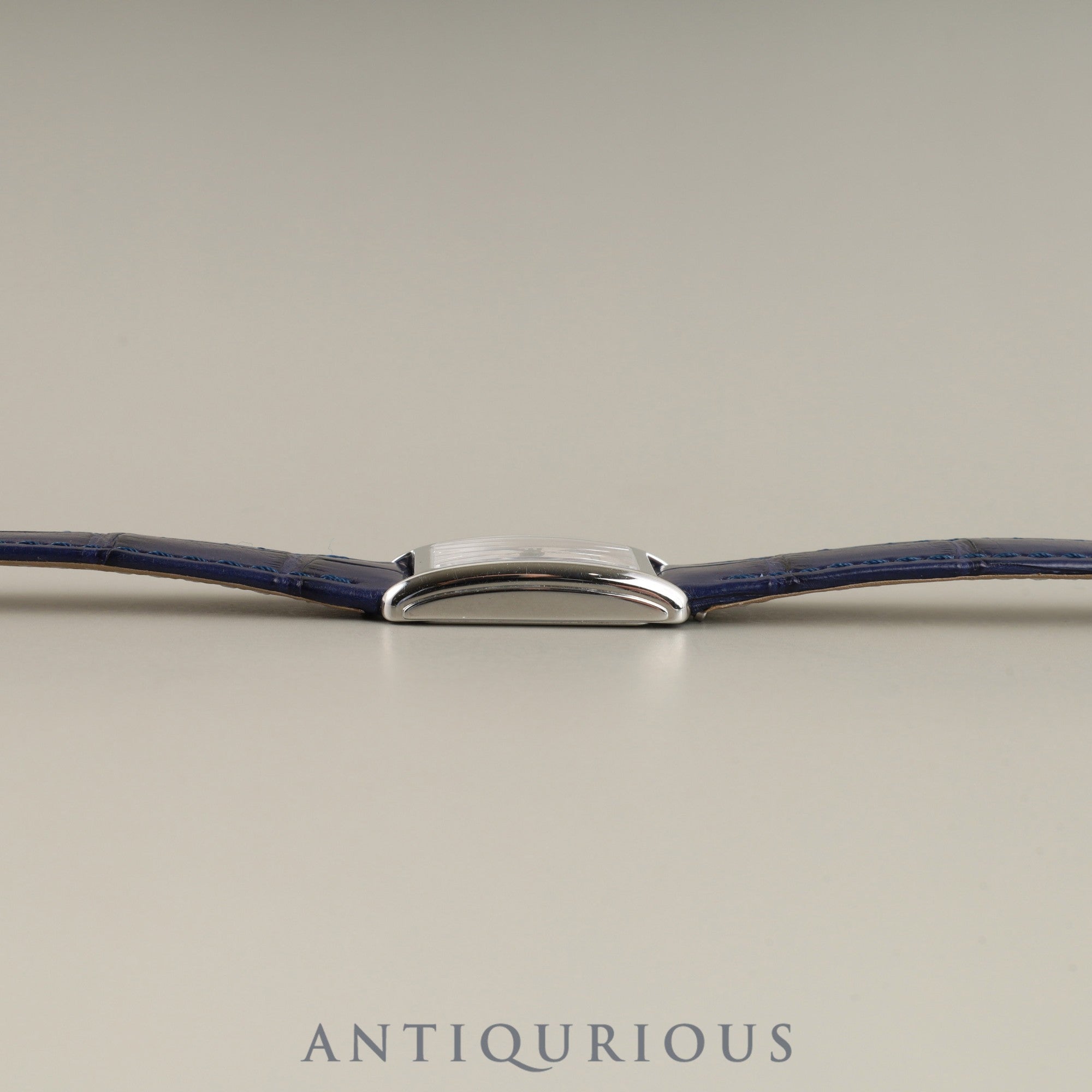 ロンジン ドルチェヴィータ L5.258.4 クォーツ Cal.L963.2 SS 純正革ベルト 純正尾錠(SS)シルバー文字盤 箱(汚れあり)国際保証書(2017年)説明書 純正革ベルト×2本 オーバーホール済み