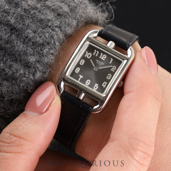 エルメス ケープコッド CC1.210 クォーツ Cal.976.001  SS 純正革ベルト 純正尾錠(SS)グレーアラビア文字盤 保証書(2011年) 箱 オーバーホール済み