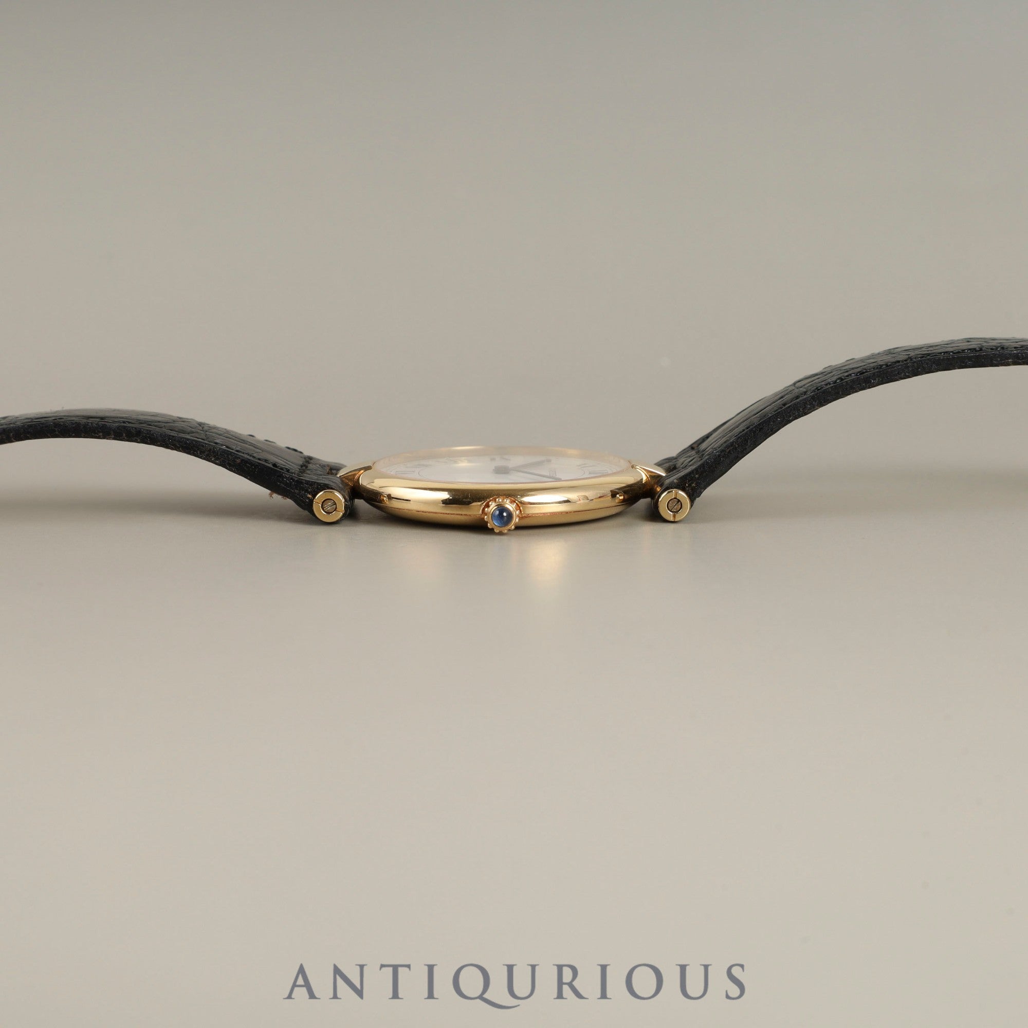 Cartier Vendôme VLC LM 881001 Quartz Cal.-750 with genuine leather strap and genuine buckle (GP). White Roman dial, 30mm. Boxed and overhauled.