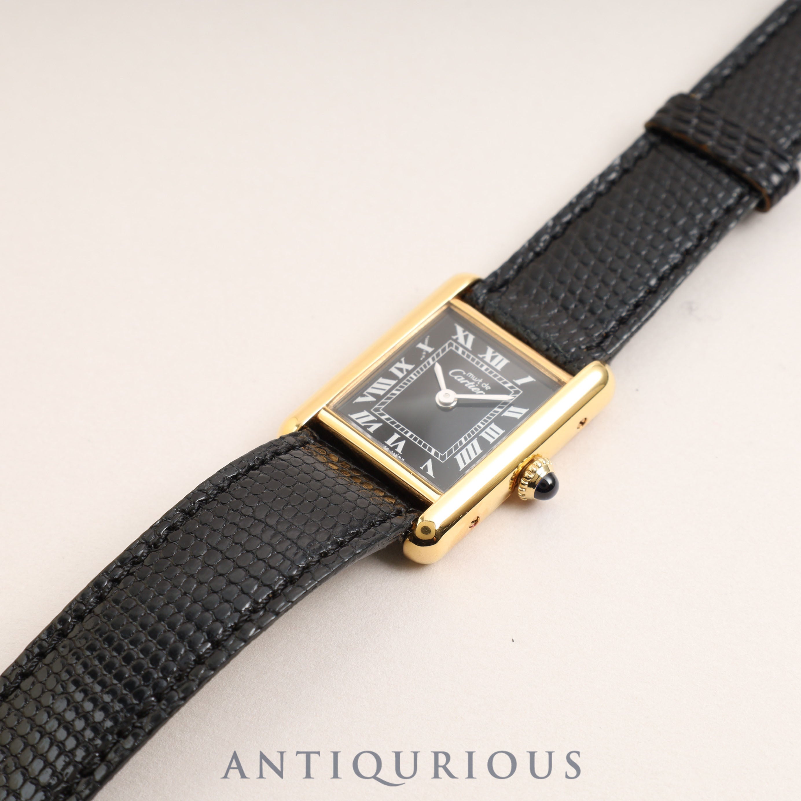 カルティエ マストタンクSM 手巻き ブラックローマ文字盤 国際永久保証書