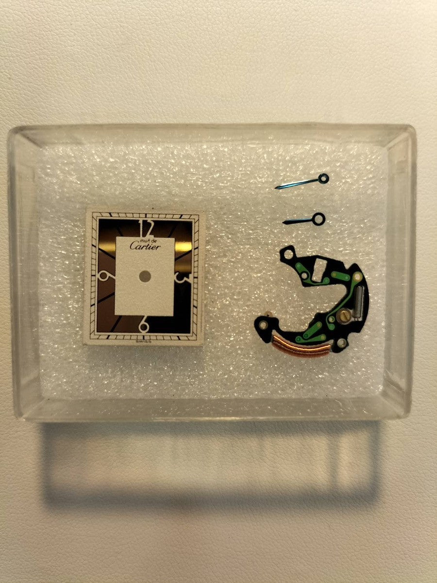 カルティエ マストタンク LM 500本限定 1615 クォーツ Cal.90 SV925 革 純正尾錠(GP) ゴールドセクター文字盤 オーバーホール済み