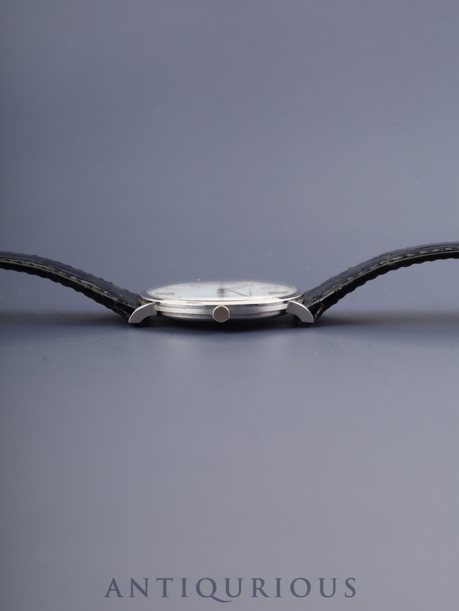 オーデマ・ピゲ エクストラフラット 手巻き Cal.K.2001/1A 750WG 純正革ベルト(使用感あり)純正尾錠(750WG)ホワイト文字盤 オーバーホール済み