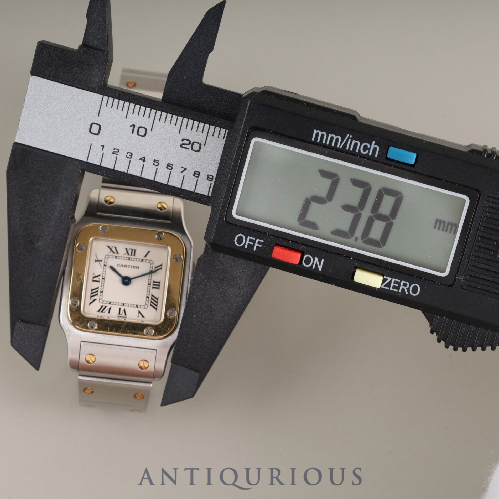 カルティエ サントス ガルベ SM W20012C4 / 1567 クォーツ Cal.157 SS/YG ホワイトローマン文字盤 オーバーホール済み