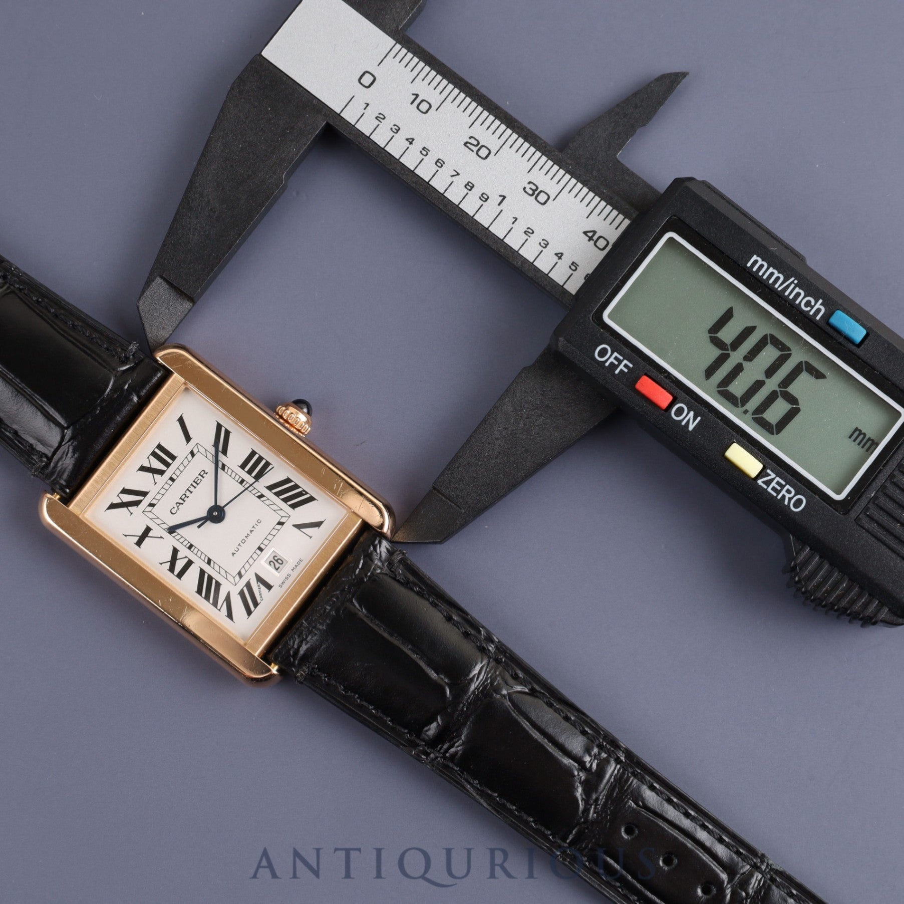 カルティエ タンクソロ XL W5200026 / 3514 自動巻き Cal.049 YG×SS 革 社外尾錠(GP)ホワイトローマン文字盤 箱 保証書(2013年)オーバーホール済み カルティエブティックにてコンプリートサービス済み