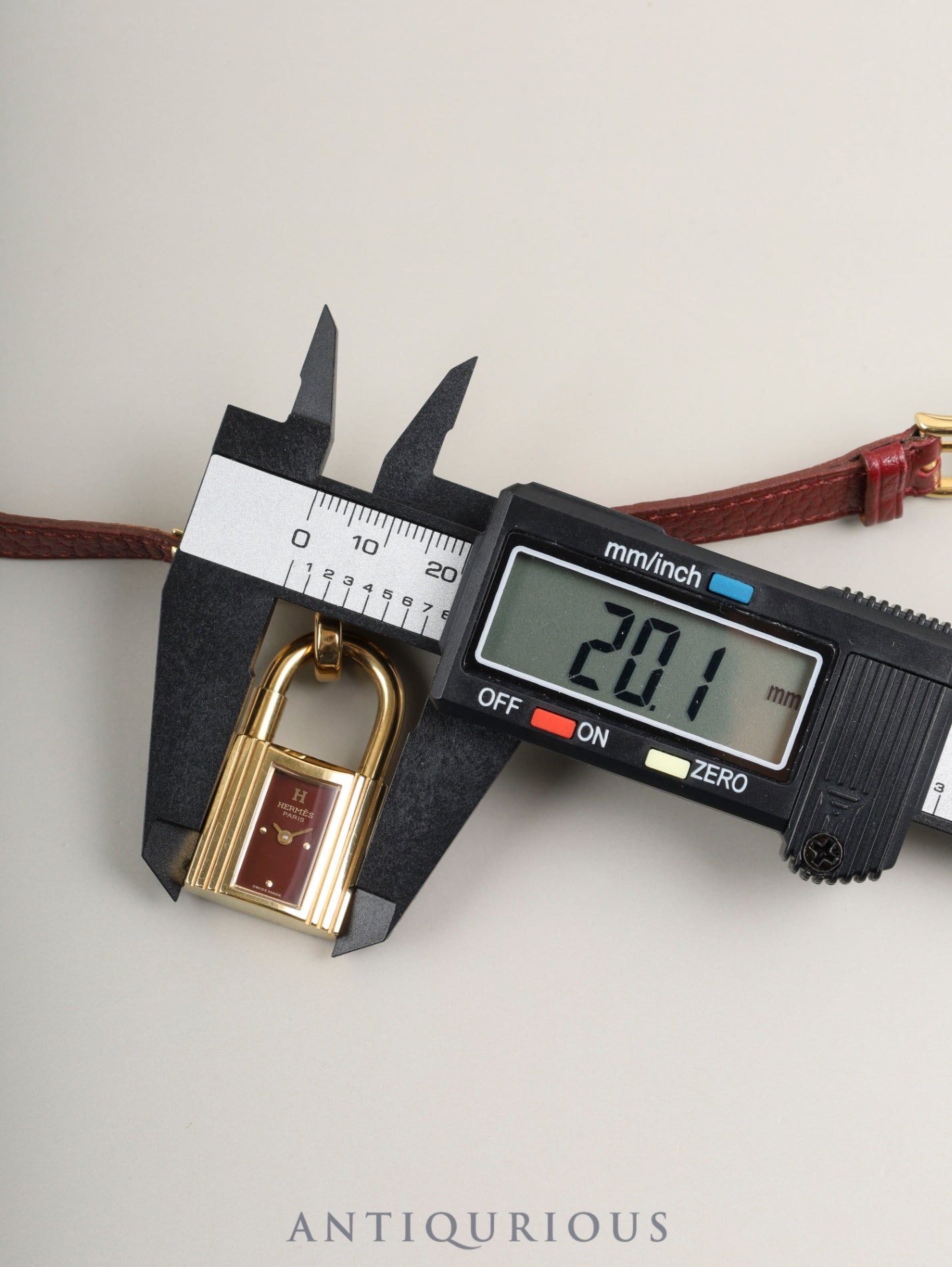 エルメス ケリーウォッチ 39.01 クォーツ GP 純正革ベルト(○U刻:1991年)社外尾錠(GP) ボルドー文字盤 箱 冊子 保証書(1993年)オーバーホール済み