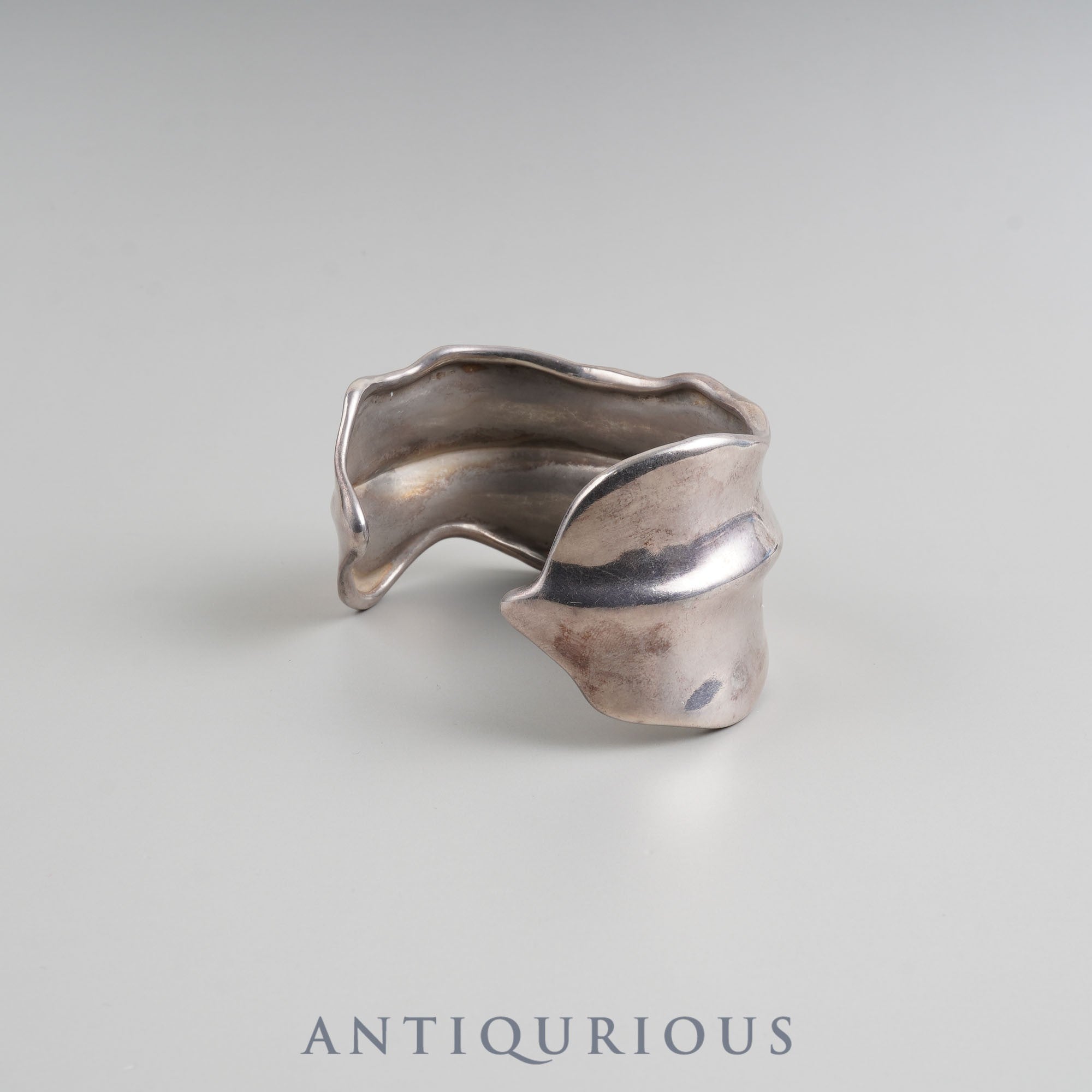 ティファニー バングル ヴィンテージ リーフ