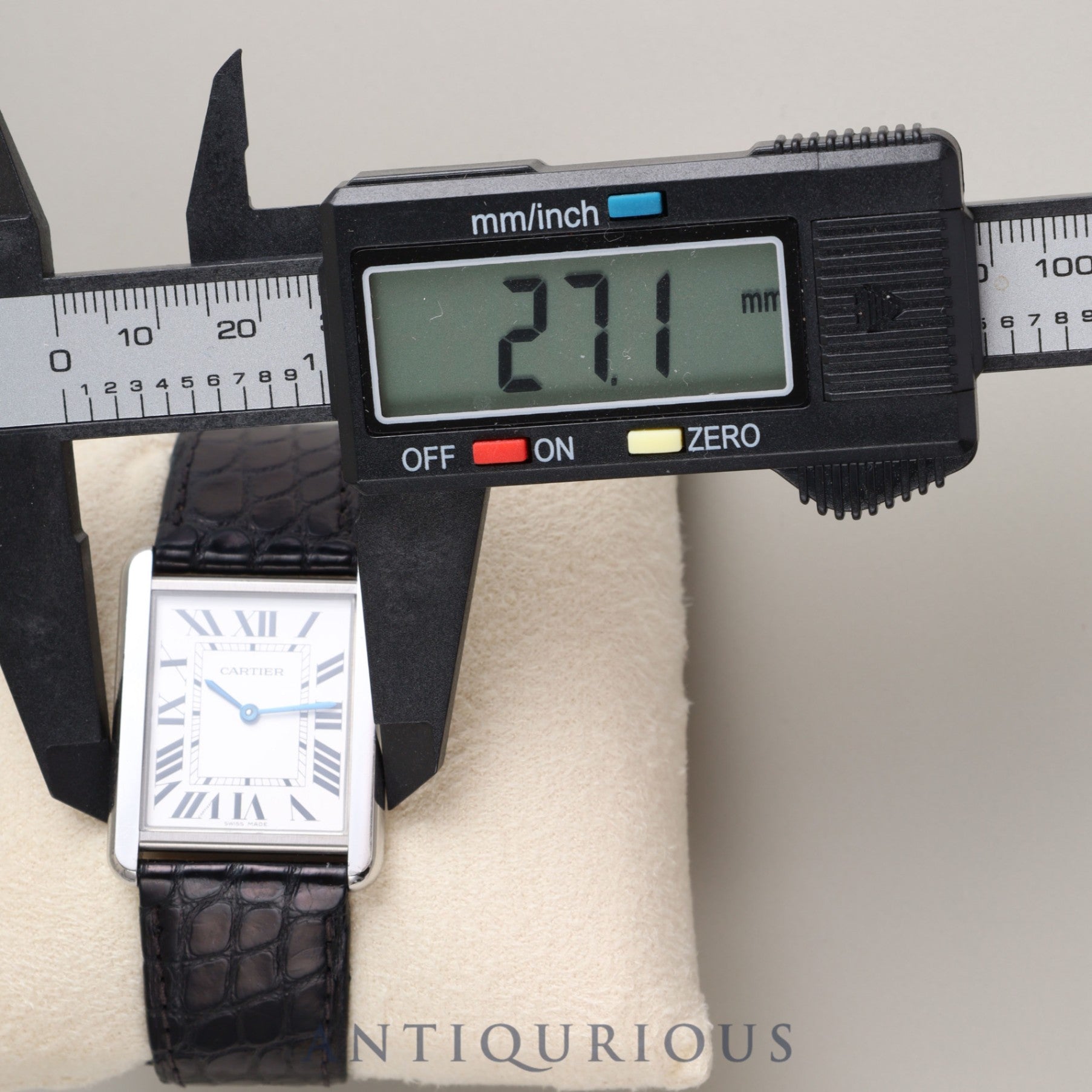 Cartier Tank Solo LM Quartz Cal.690 W5200003 / 3169 SS Genuine leather strap Genuine D buckle (SS) Silver dial Box Instruction manual