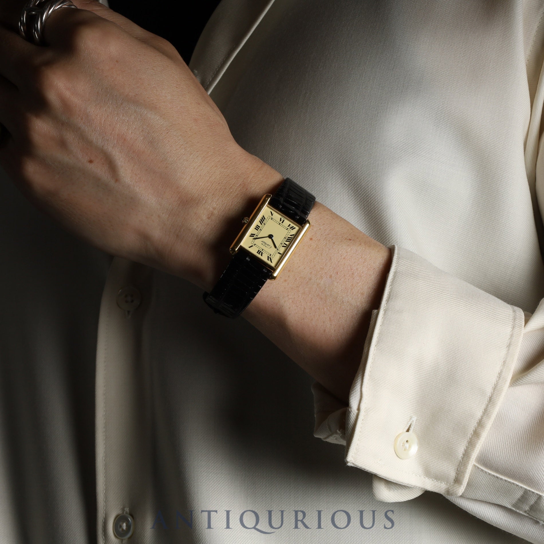 カルティエ マストタンク LM 6 81006 クォーツ Cal.81 925 革 純正尾錠(GP)アイボリーローマン文字盤 オーバーホール済み 新品仕上げ済み