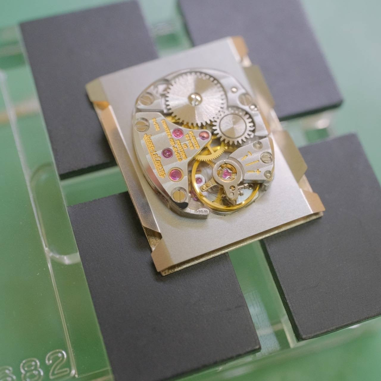 ジャガー・ルクルト レベルソクラシック 250.8.86/Q2508420 手巻き Cal846/1 シルバー文字盤 保証書(1995年) 箱 説明書