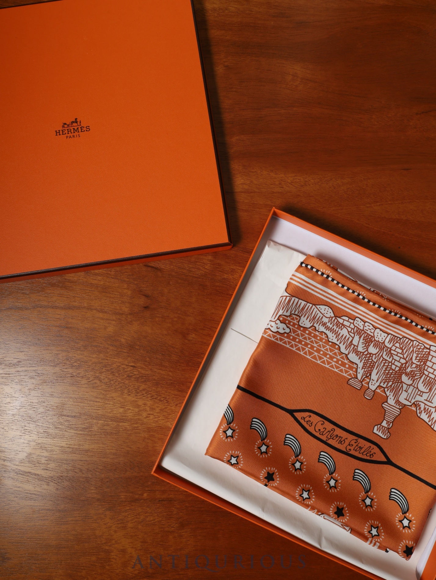 エルメス スカーフ カレ55 峡谷から星たちへ SILK100% 箱