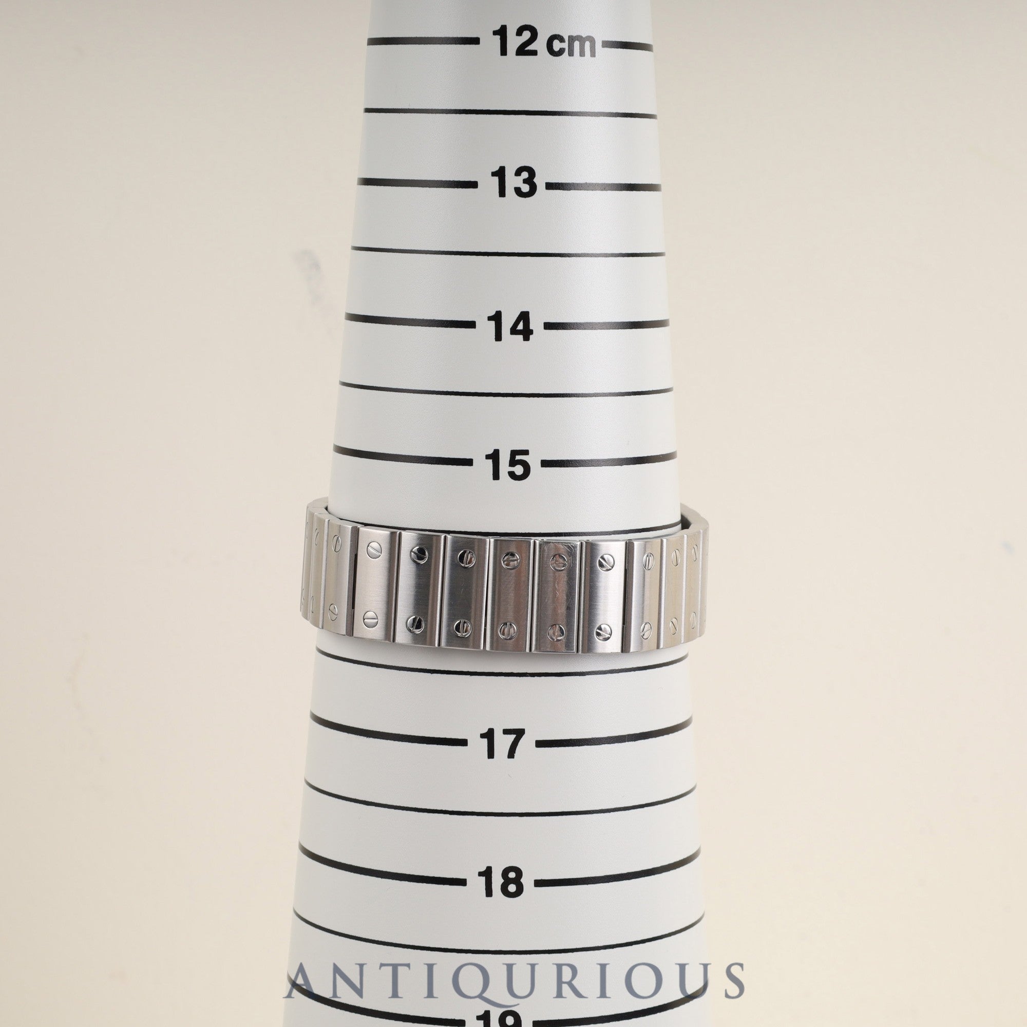 カルティエ サントス ガルベ LM W20060D6 / 1564 クォーツ Cal.687 SS SS ホワイトローマン文字盤 修理証明書(2024年)オーバーホール済み カルティエブティックにてアフターサービス済み