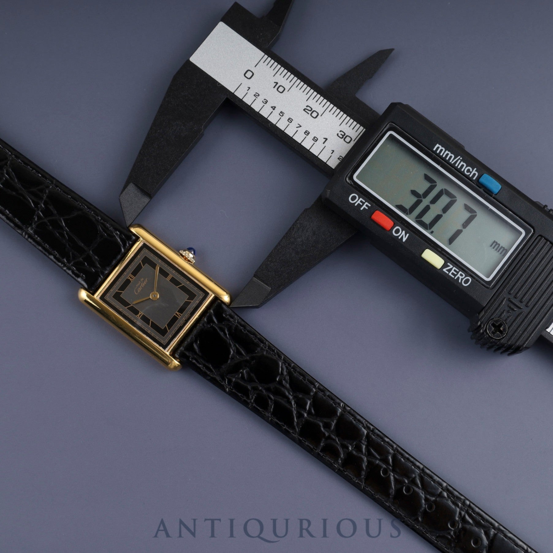 カルティエ マストタンク LM 6 81006 クォーツ Cal.- SV925 革 純正尾錠(GP) グレー飛びローマン文字盤(SWISS MADE表記)1982年頃~1995年頃 カルティエブティックにてコンプリートサービス済み 新品仕上げ済み