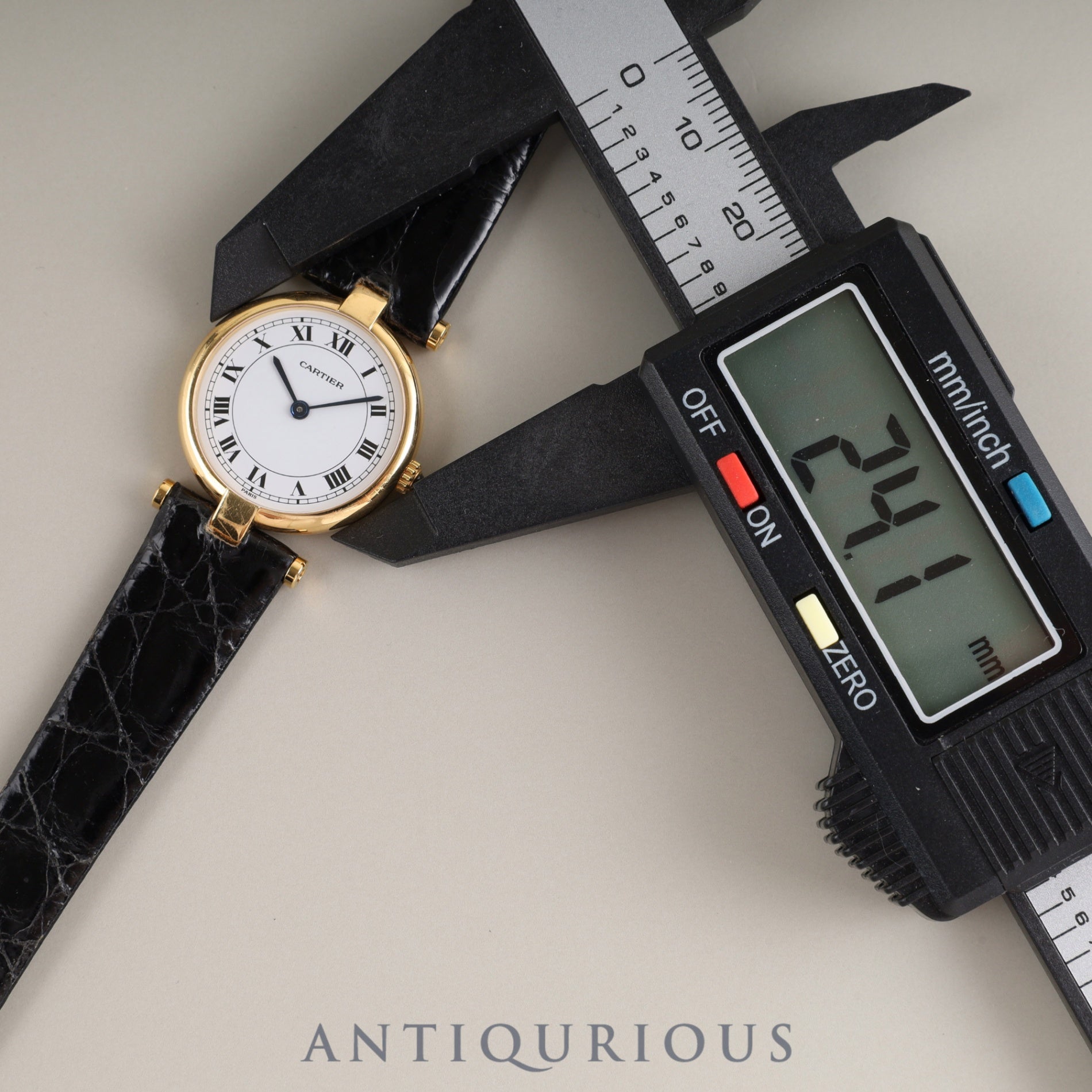 Cartier Vendome VLC SM 84734553 / 81002 Quartz Cal.81 750 Leather Genuine Buckle (GP) White Roman Dial Overhauled