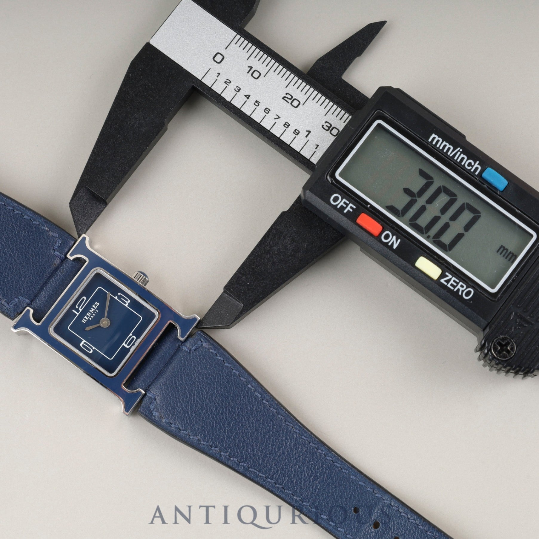 Hermès H Watch HH1.222 Quartz Caliber 901.001 Stainless Steel with Genuine Leather Strap (C Stamp: 2018) and Genuine Buckle (SS). Blue Dial. Overhauled.