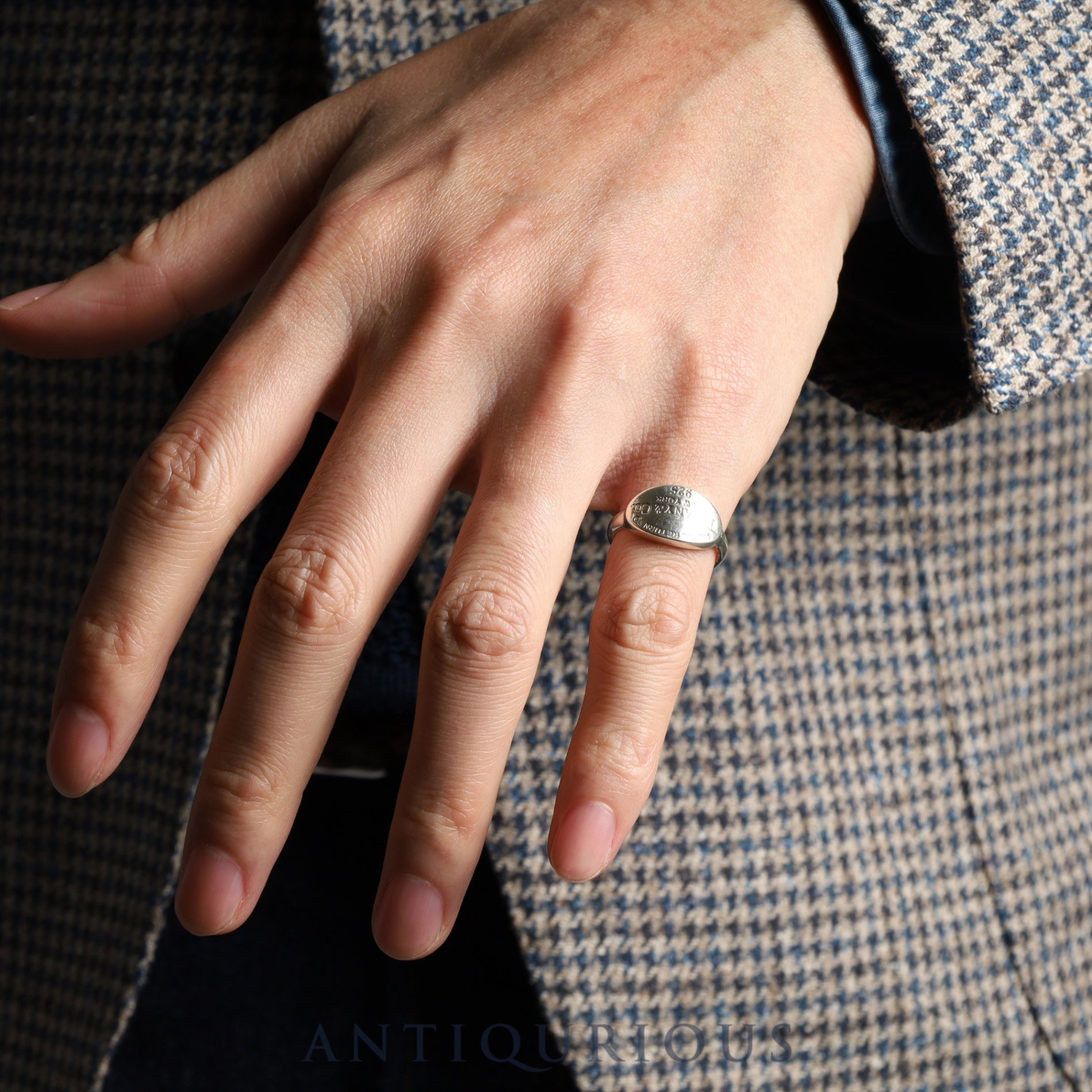 Tiffany Ring Return to Tiffany Oval SV925 Size 9.5