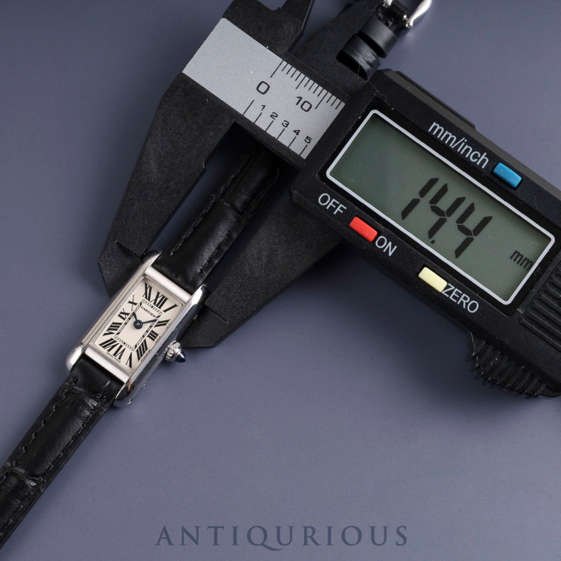 Cartier Tank Allongee SM W1532956 / 2525 Quartz Cal.028 750 Leather Genuine buckle (750) White Roman dial Warranty (2001) Overhauled After-sales service completed at Cartier boutique