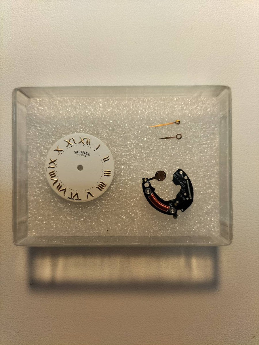 エルメス ルバン 06.32 クォーツ Cal.976.001 750YG 革 純正ピンバックル(GP)ホワイトローマン文字 オーバーホール済み