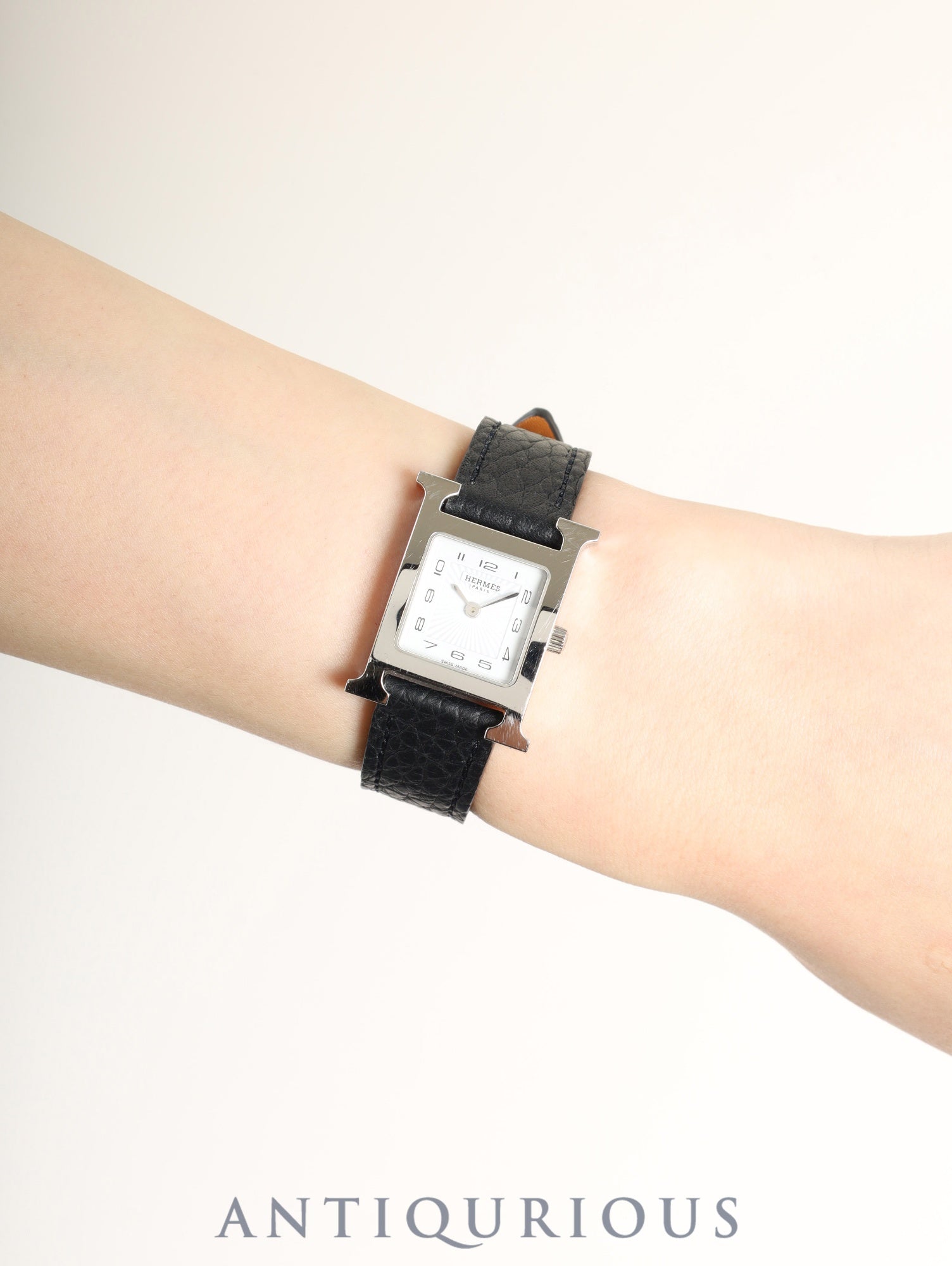 エルメス Hウォッチ HH1.210 クォーツ SS 革 純正尾錠(SS) ホワイト文字盤 純正革ベルト(□P刻印:2012年) オーバーホール済み