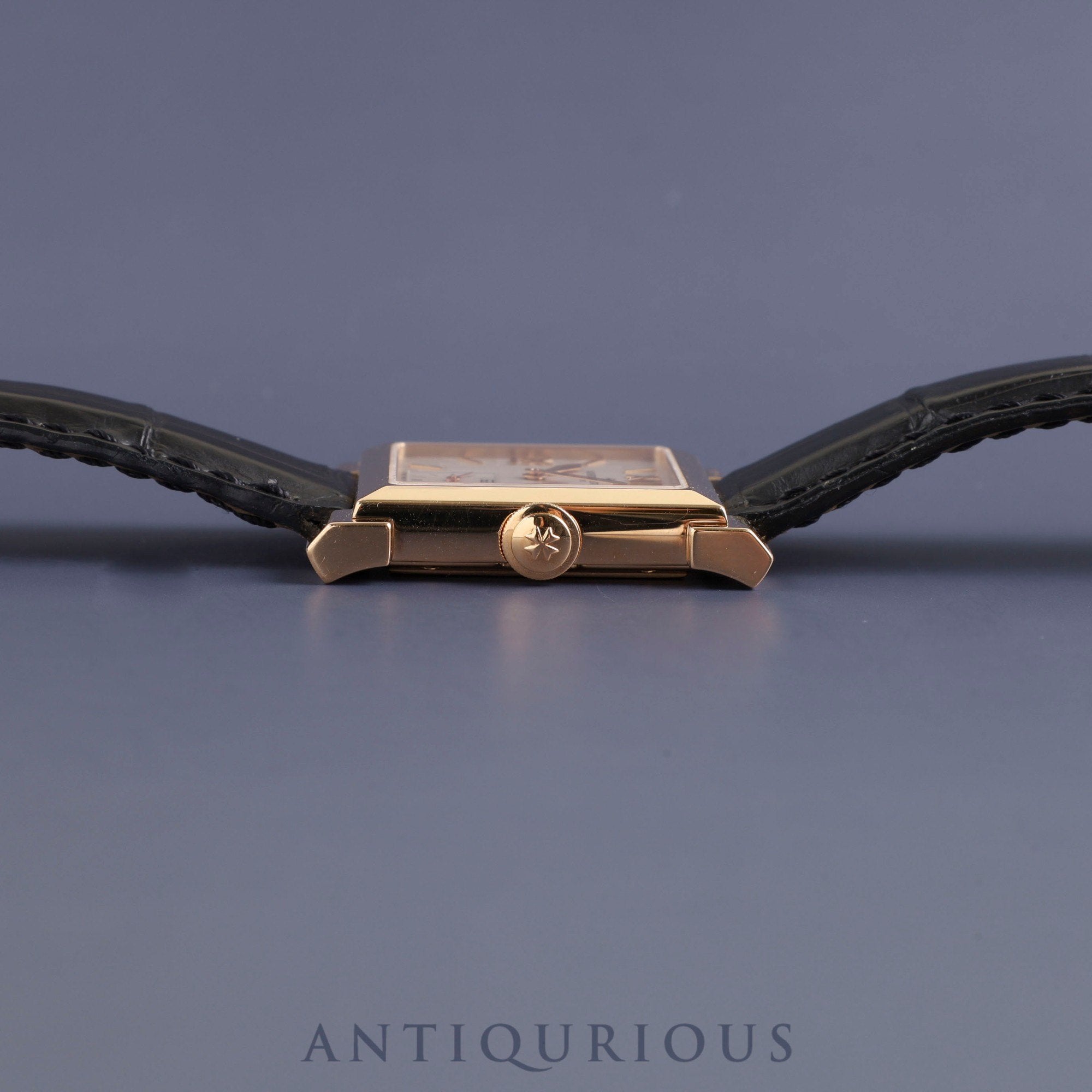 Vacheron Constantin Cale Historiques 91030 / 000R Manual winding Cal.1017 750PG Genuine leather strap Genuine buckle (750PG) Ivory dial 31 x 35mm Box, case, warranty card (2003) Limited to 600 pieces Overhauled