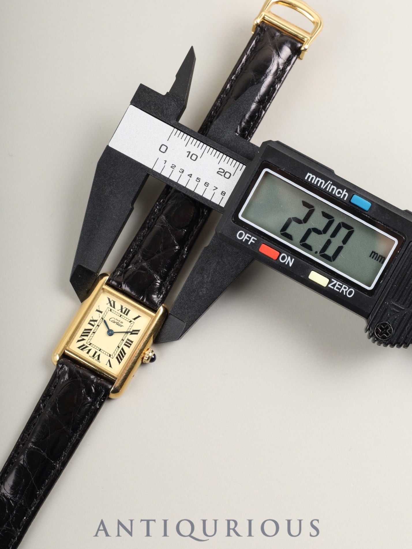 カルティエ マストタンク MM W1017354 / 2415 クォーツ Cal.057 SV925 革 純正Dバックル(GP)アイボリーローマン文字盤(SWISS MADE表記) 箱 冊子 保証書(2005年)オーバーホール済み