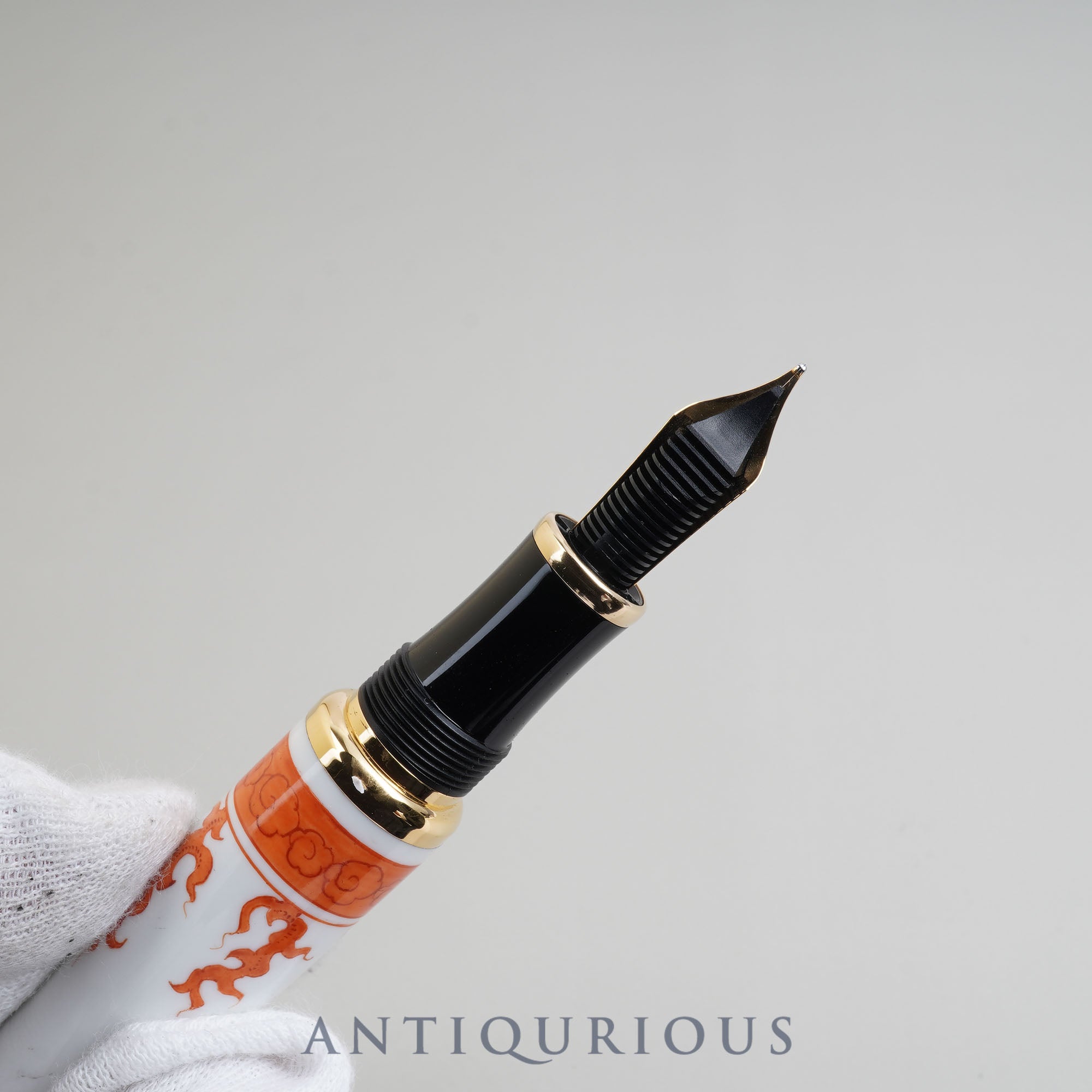 Montblanc Fountain Pen Year of the Golden Dragon Limited Edition