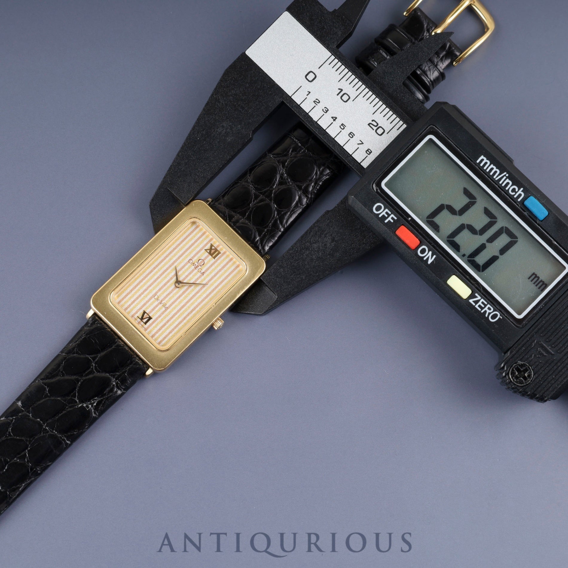 オメガ デ・ヴィル 195.0051 クォーツ Cal.1455 GP 革 社外尾錠(GP)ゴールドストライプ文字盤 オーバーホール済み