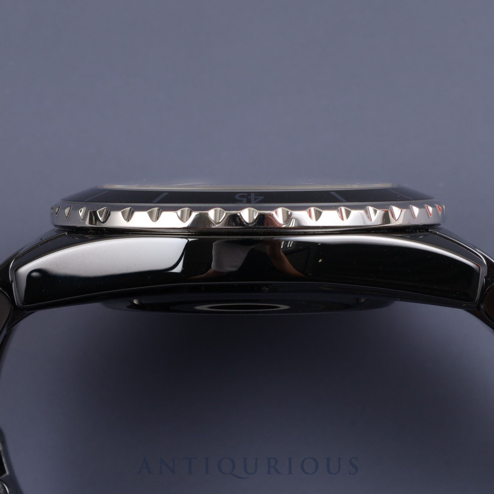 シャネル J12 サイバネティック H7988 自動巻き Cal12.1 CE SS ブラック×ホワイト文字盤 箱 保証書(2023年)※未使用品